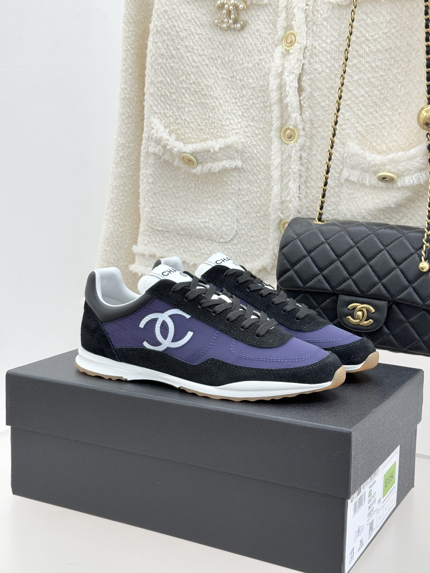 CHANE* ｜小香26P双C休闲运动鞋凝萃香奈儿早春设计巧思以磨砂牛皮与丝绸牛皮拼接鞋面糅合细腻质感与