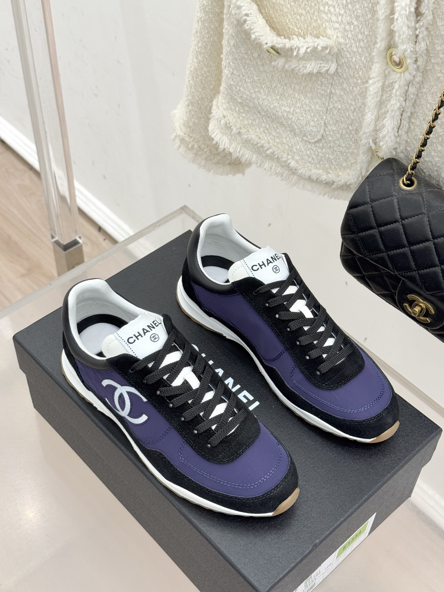 CHANE* ｜小香26P双C休闲运动鞋凝萃香奈儿早春设计巧思以磨砂牛皮与丝绸牛皮拼接鞋面糅合细腻质感与