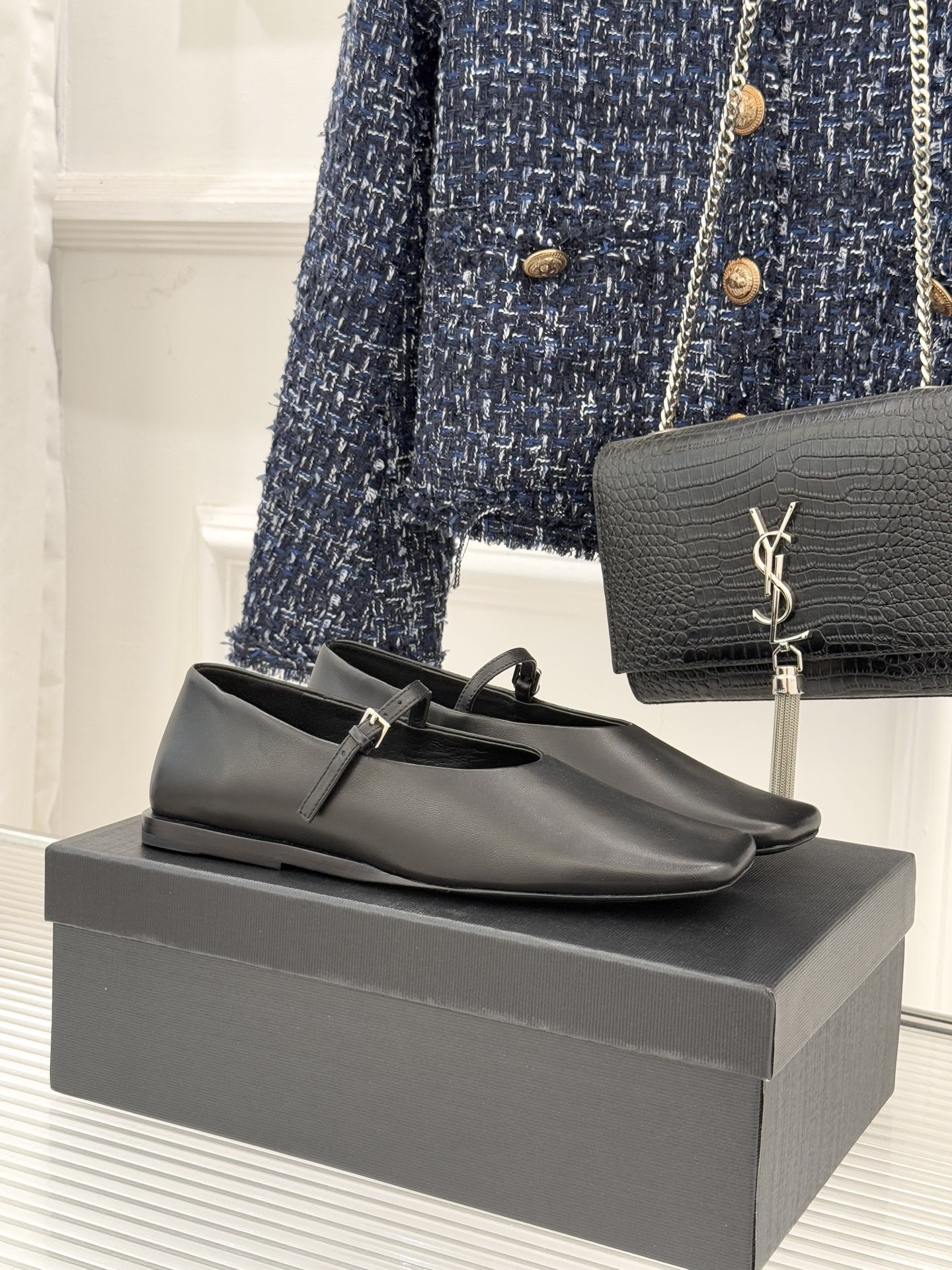 Jil Sander/吉尔桑达26WF新品极简方头平底玛丽珍鞋以“少即是多”的设计哲学重塑玛丽珍鞋的经典