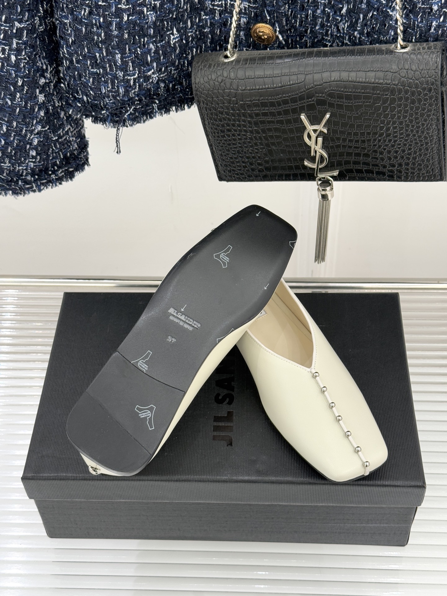 Jil Sander/吉尔桑达经典方头编织方头平底女巫芭蕾舞玛丽珍鞋以“少即是多”的品牌哲思为骨将复古与