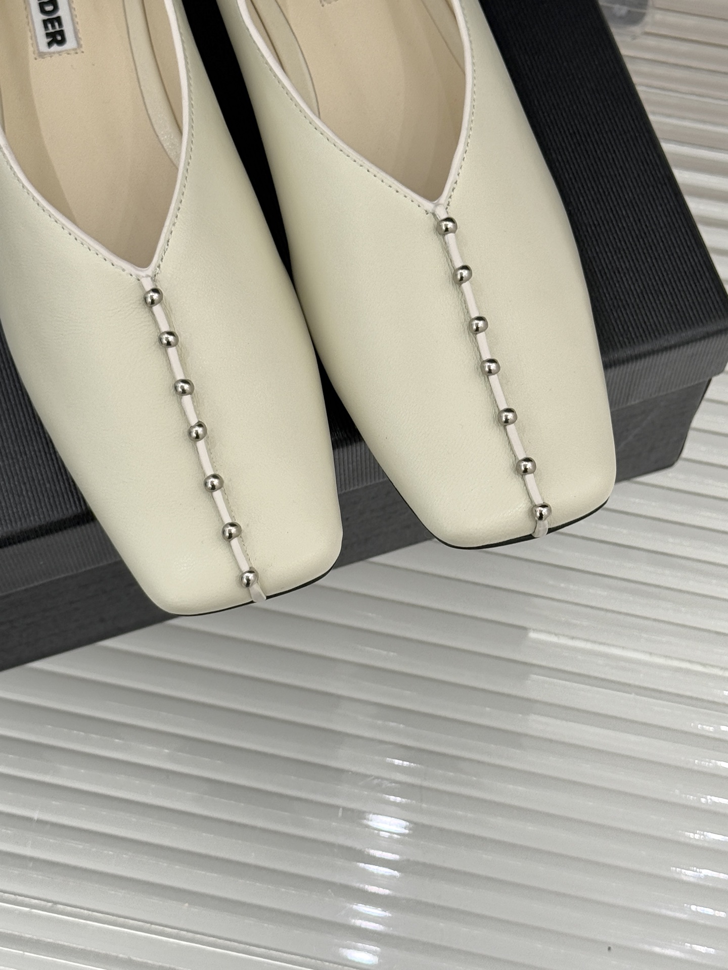 Jil Sander/吉尔桑达经典方头编织方头平底女巫芭蕾舞玛丽珍鞋以“少即是多”的品牌哲思为骨将复古与