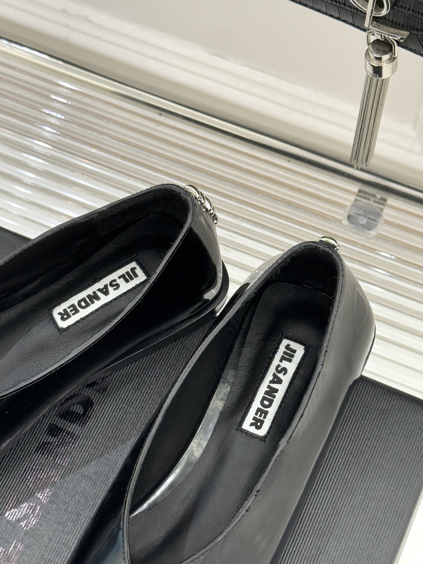 Jil Sander/吉尔桑达经典方头编织方头平底女巫芭蕾舞玛丽珍鞋以“少即是多”的品牌哲思为骨将复古与