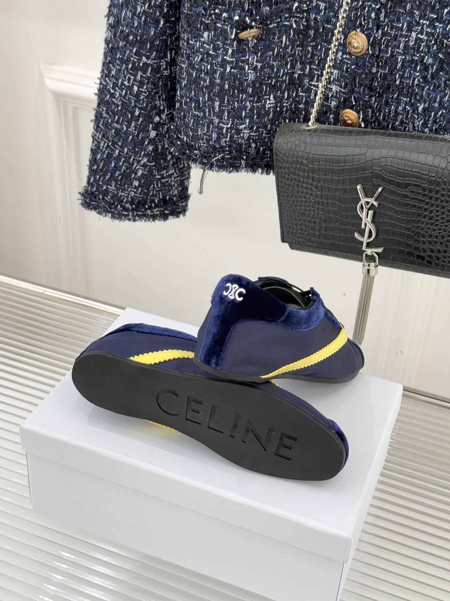 Celine/赛琳26WF新品复古德训鞋运动鞋一眼万年的 谁穿谁爱简直是时尚界的天花板简约设计搭配高级配