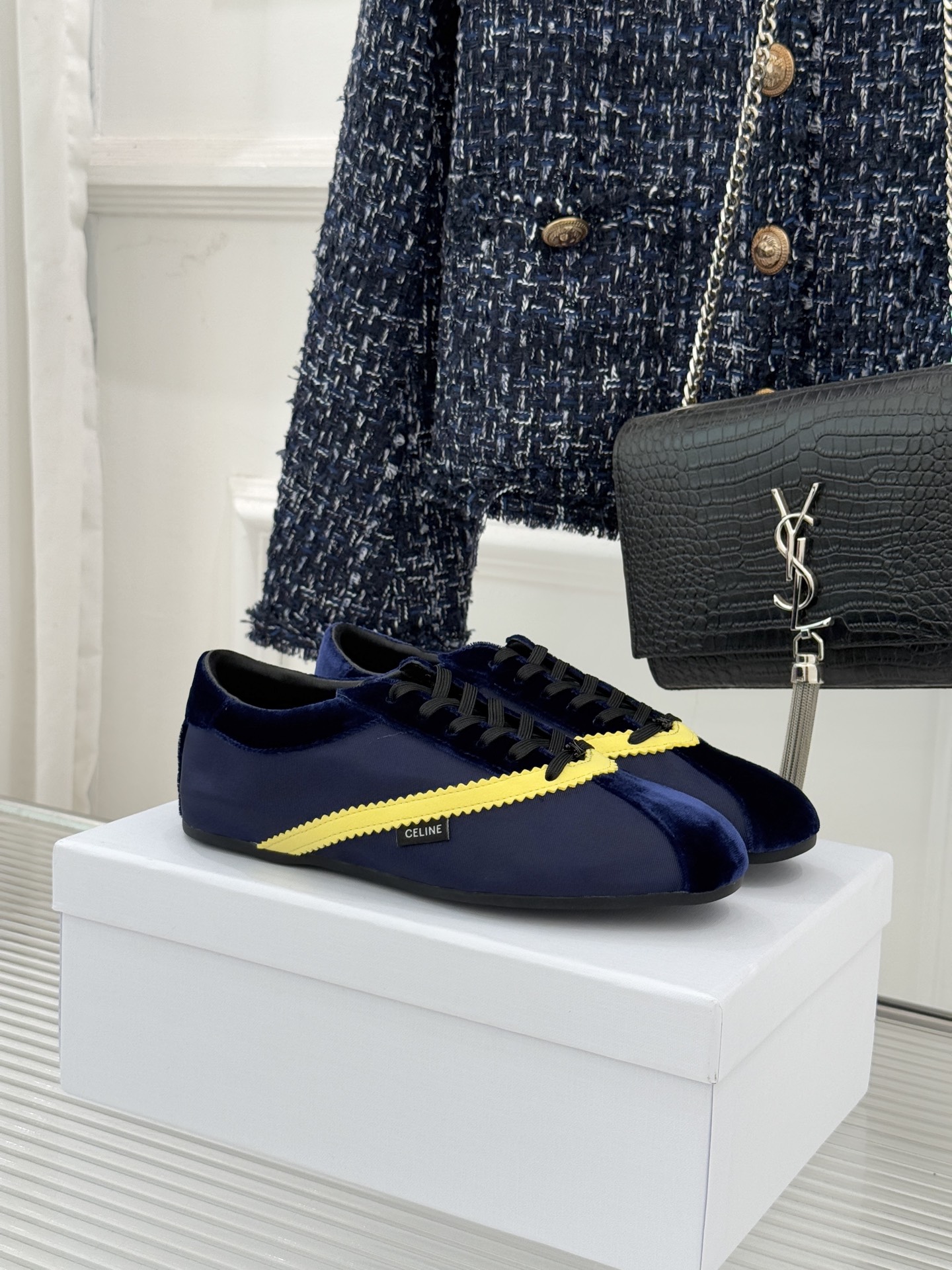 Celine/赛琳26WF新品复古德训鞋运动鞋一眼万年的 谁穿谁爱简直是时尚界的天花板简约设计搭配高级配