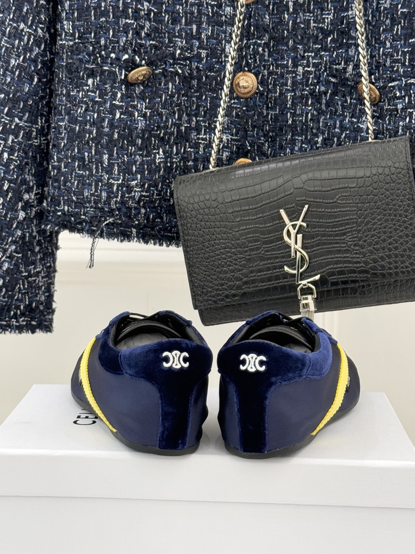 Celine/赛琳26WF新品复古德训鞋运动鞋一眼万年的 谁穿谁爱简直是时尚界的天花板简约设计搭配高级配