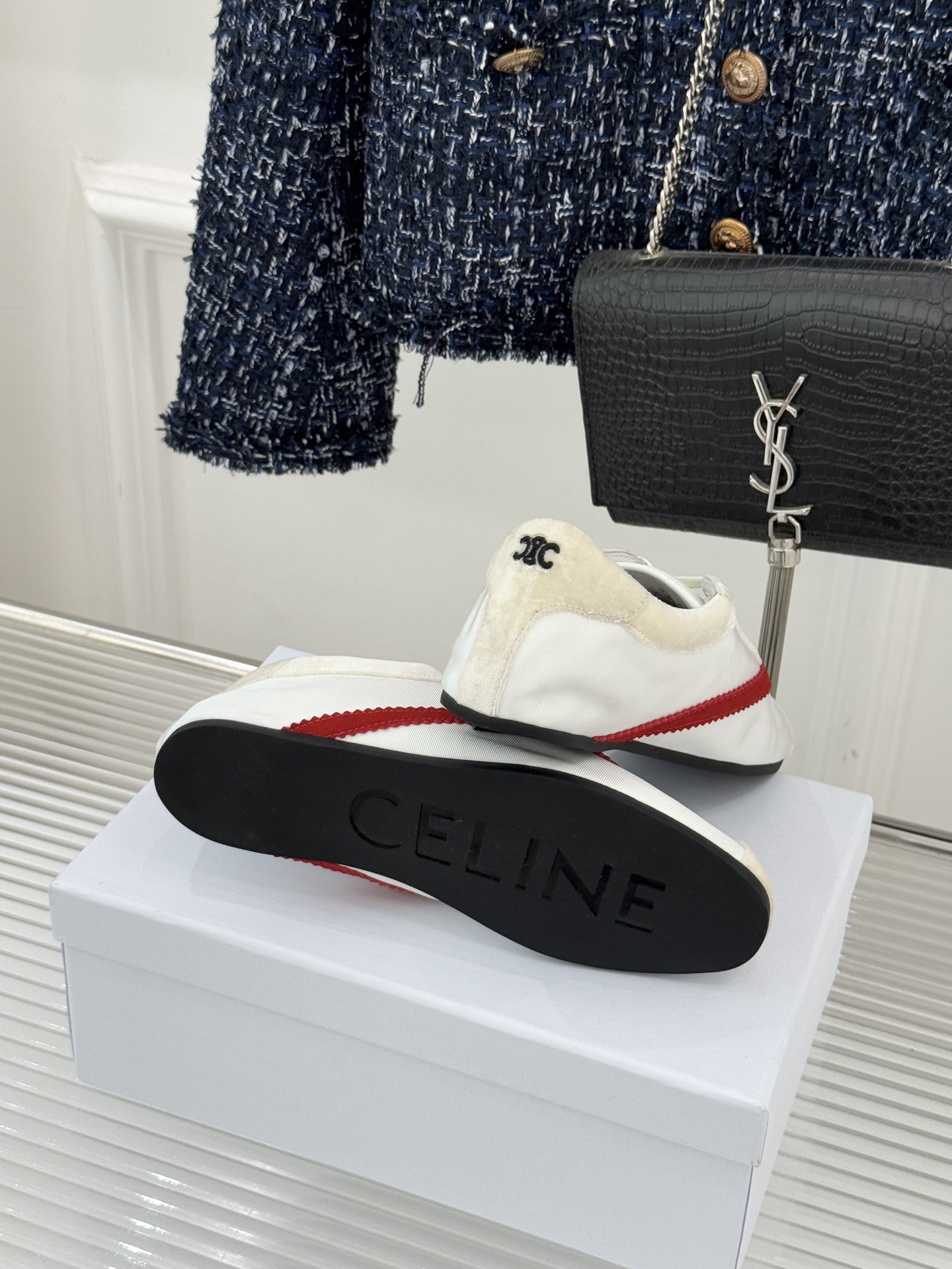 Celine/赛琳26WF新品复古德训鞋运动鞋一眼万年的 谁穿谁爱简直是时尚界的天花板简约设计搭配高级配
