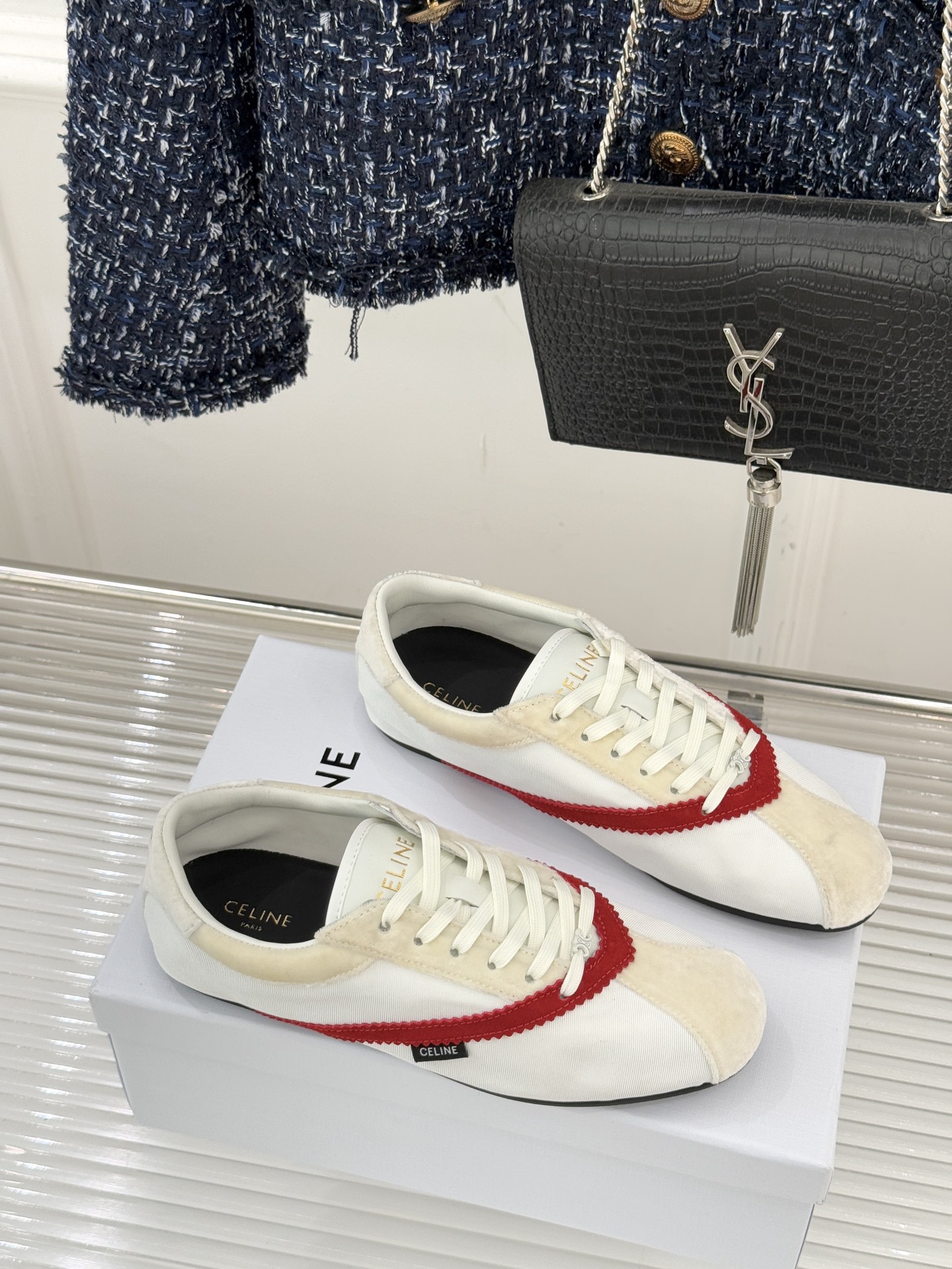 Celine/赛琳26WF新品复古德训鞋运动鞋一眼万年的 谁穿谁爱简直是时尚界的天花板简约设计搭配高级配
