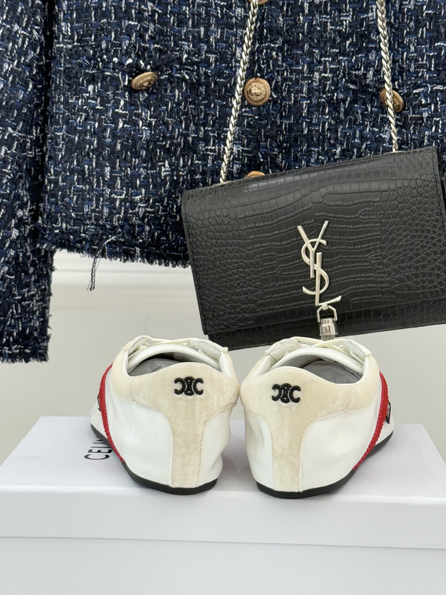 Celine/赛琳26WF新品复古德训鞋运动鞋一眼万年的 谁穿谁爱简直是时尚界的天花板简约设计搭配高级配