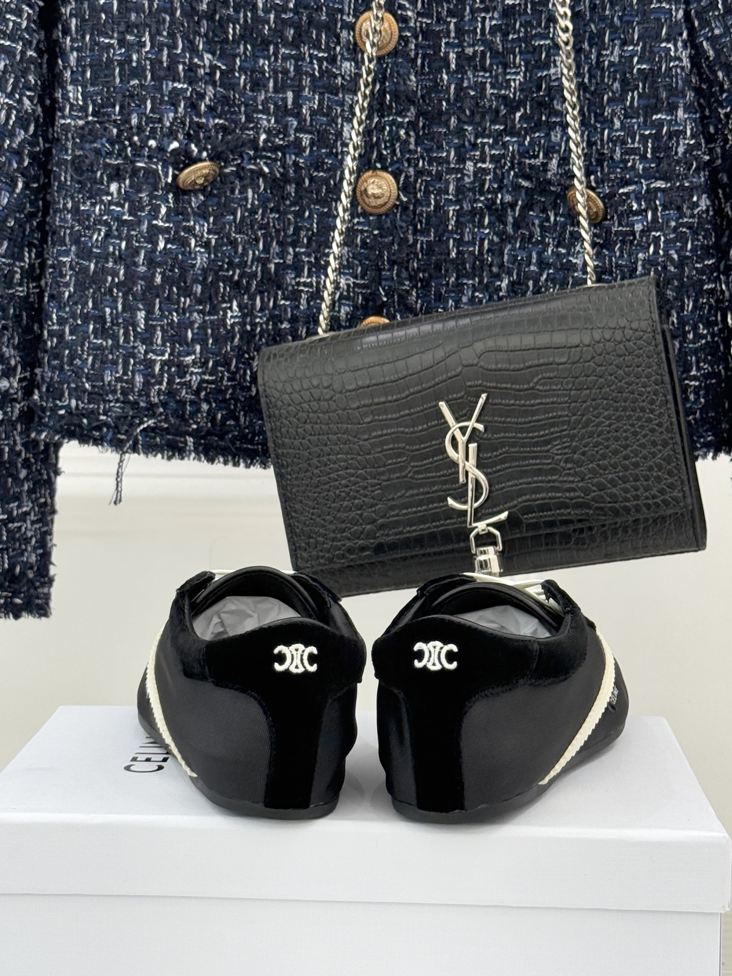 Celine/赛琳26WF新品复古德训鞋运动鞋一眼万年的 谁穿谁爱简直是时尚界的天花板简约设计搭配高级配