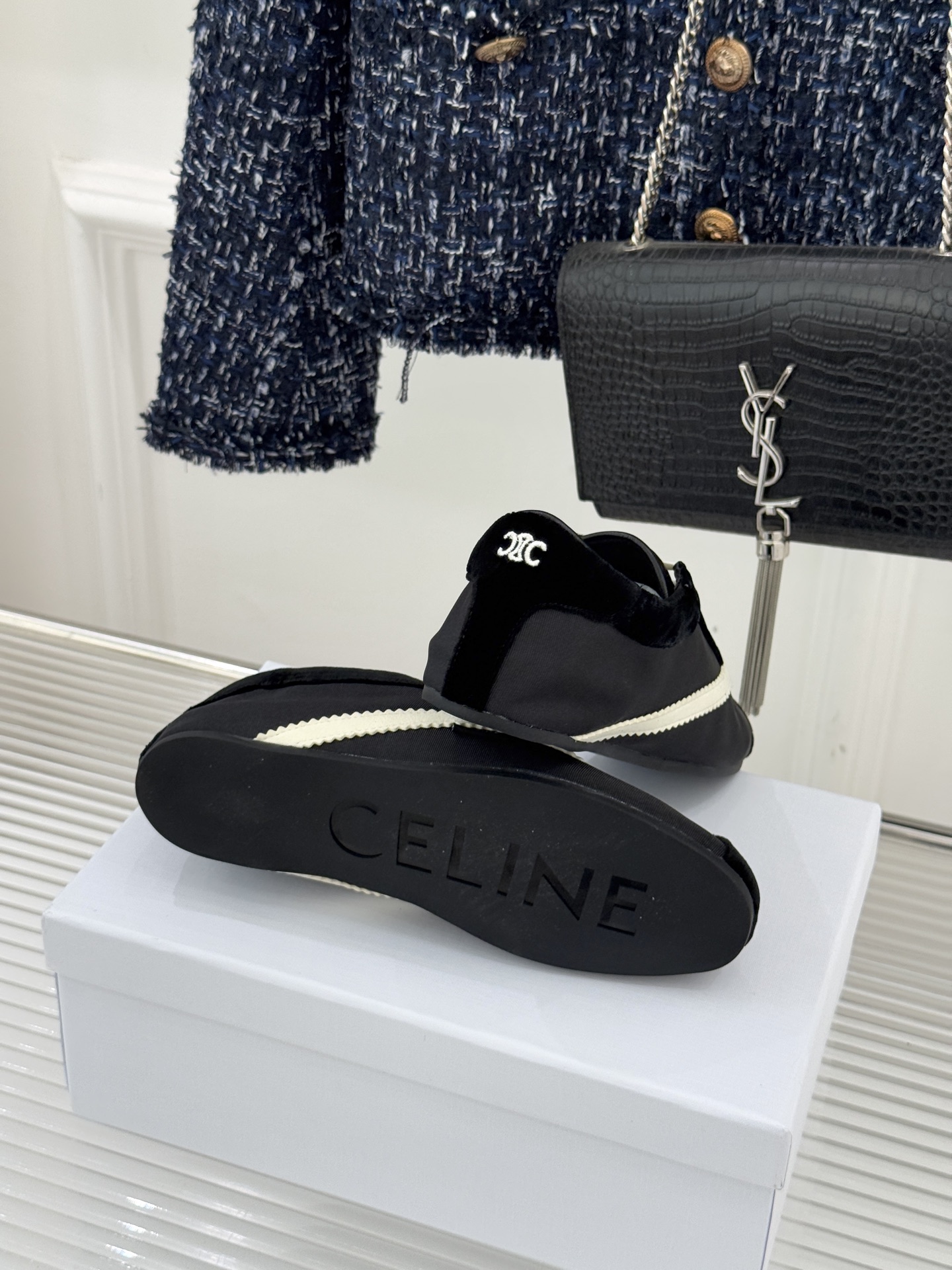 Celine/赛琳26WF新品复古德训鞋运动鞋一眼万年的 谁穿谁爱简直是时尚界的天花板简约设计搭配高级配
