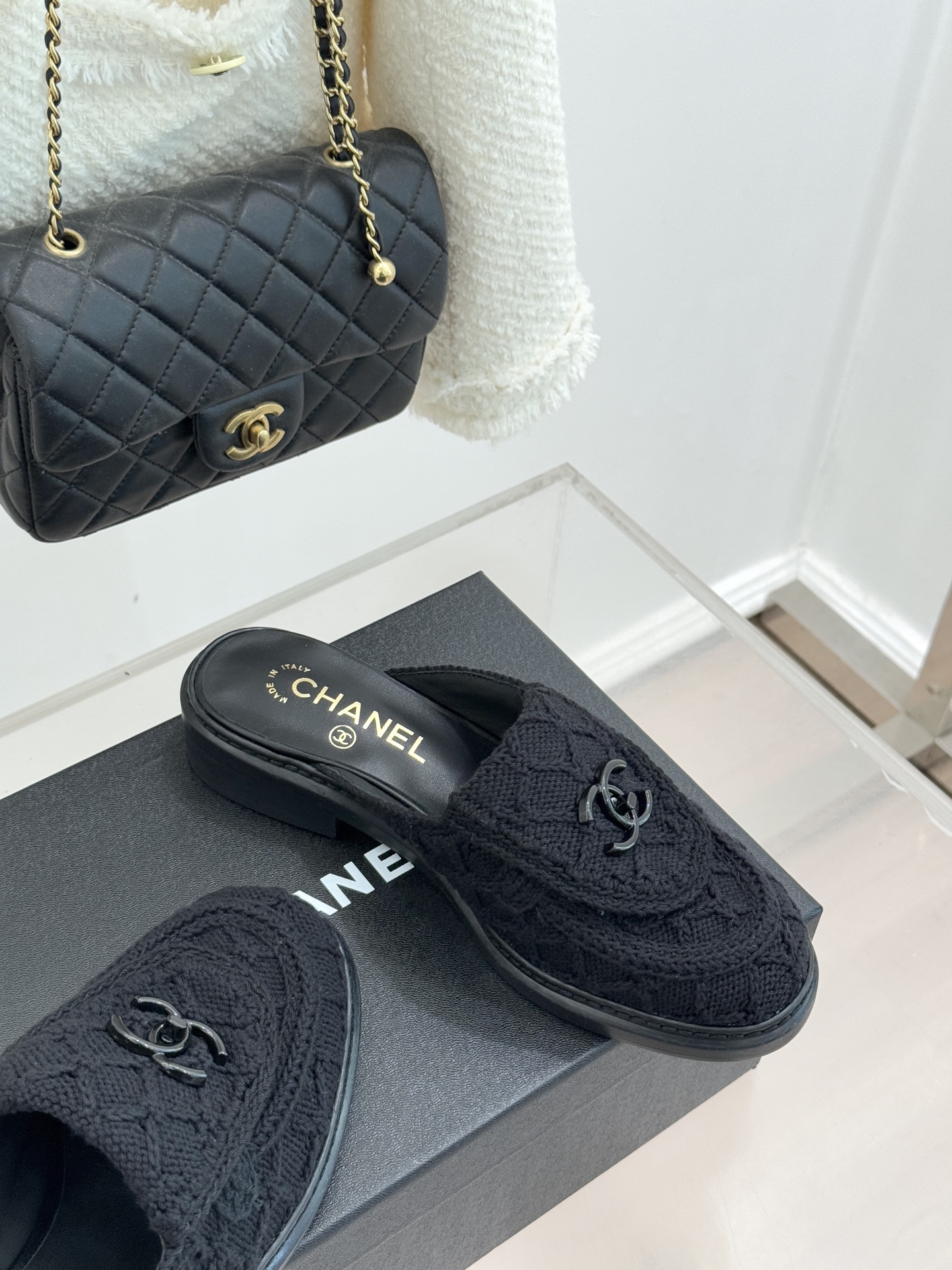 CHANE*｜小香26P新品双C书包扣翻盖针织半拖承袭品牌11.12手袋经典基因这双半拖以针织肌理重塑法