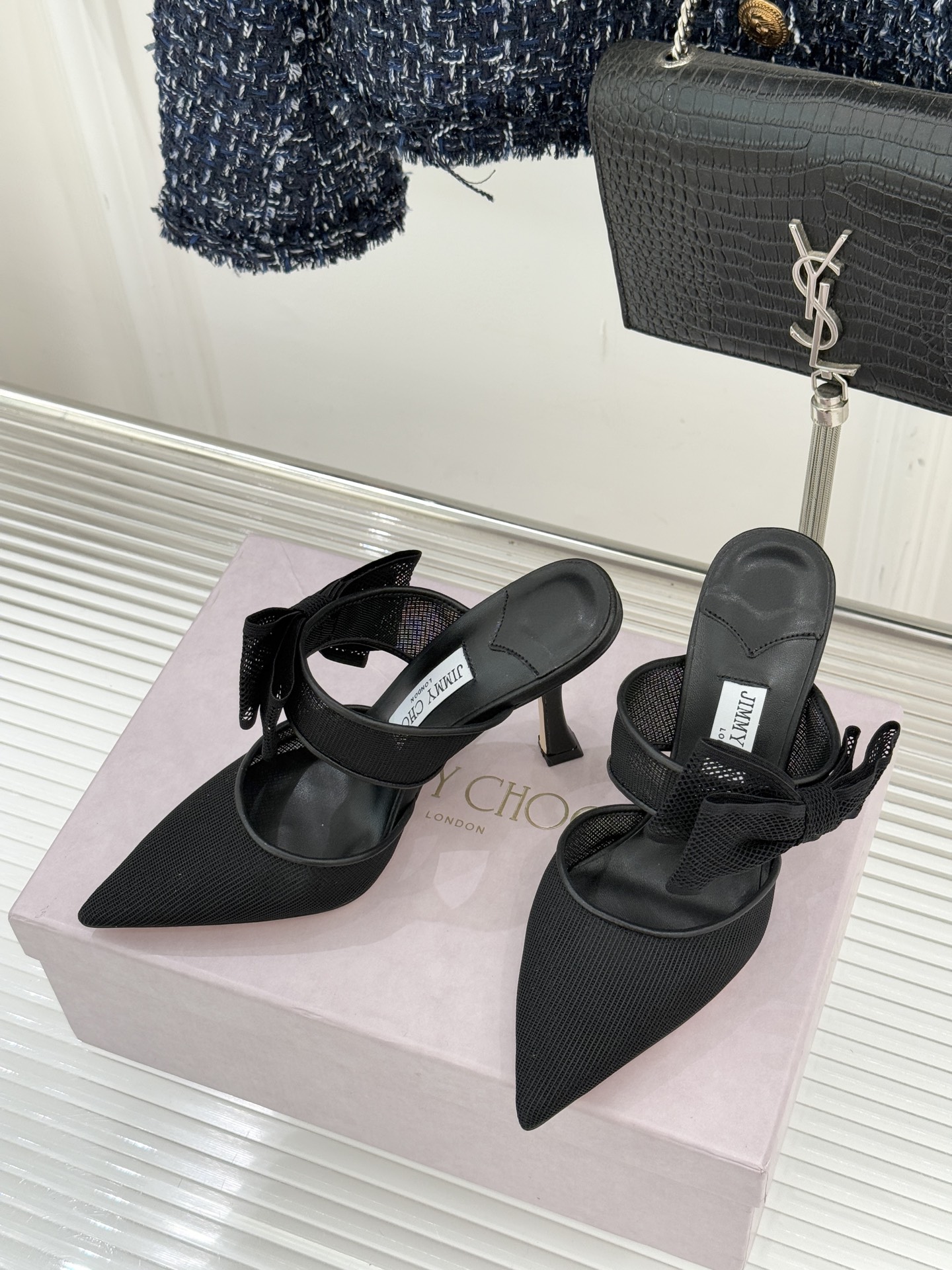 Jimmy Choo/吉米周26WF新品蝴蝶结尖头穆勒鞋高跟拖鞋呼应“Future Feminine”核