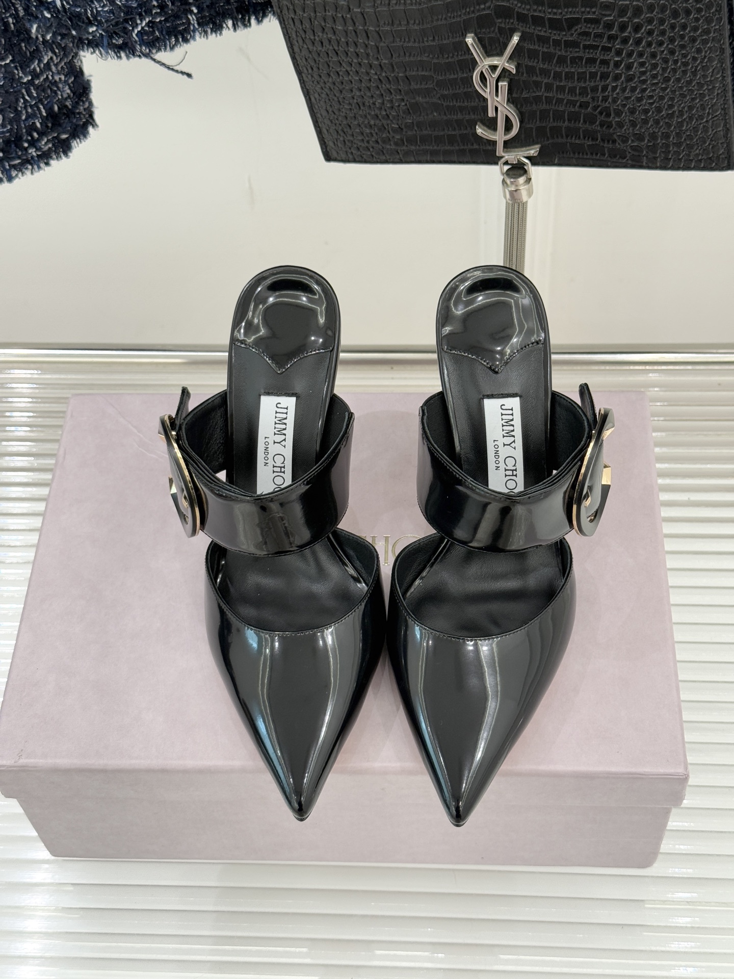 Jimmy Choo/吉米周26WF新品尖头金属扣穆勒鞋高跟拖鞋呼应“Future Feminine”核