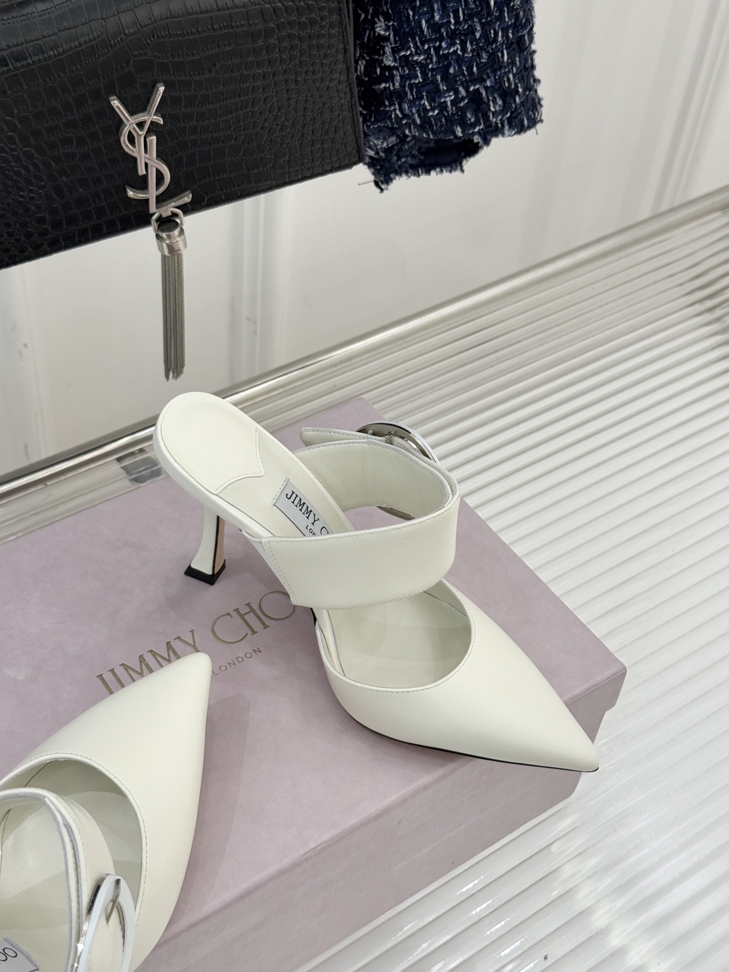 Jimmy Choo/吉米周26WF新品尖头金属扣穆勒鞋高跟拖鞋呼应“Future Feminine”核