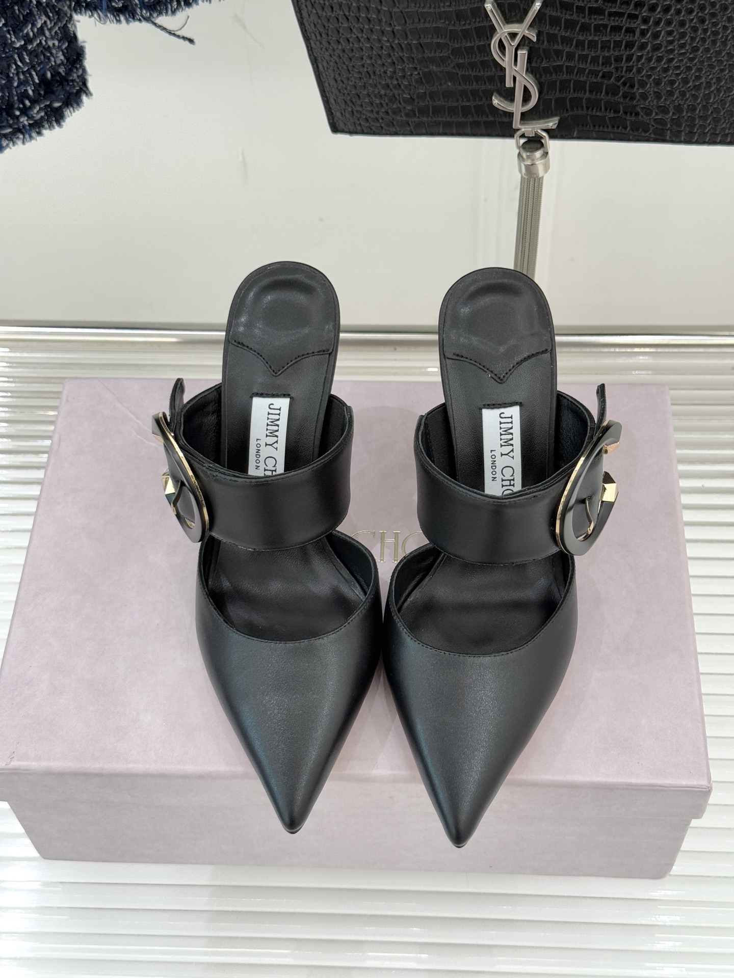 Jimmy Choo/吉米周26WF新品尖头金属扣穆勒鞋高跟拖鞋呼应“Future Feminine”核