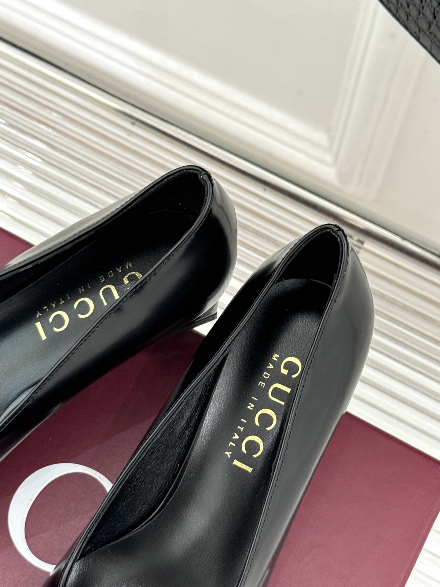 Gucci/古驰经典马衔扣粗跟高跟鞋单鞋溯源品牌百年马术本源以标志性马衔扣焕新诠释经典金属饰件凝萃低调奢