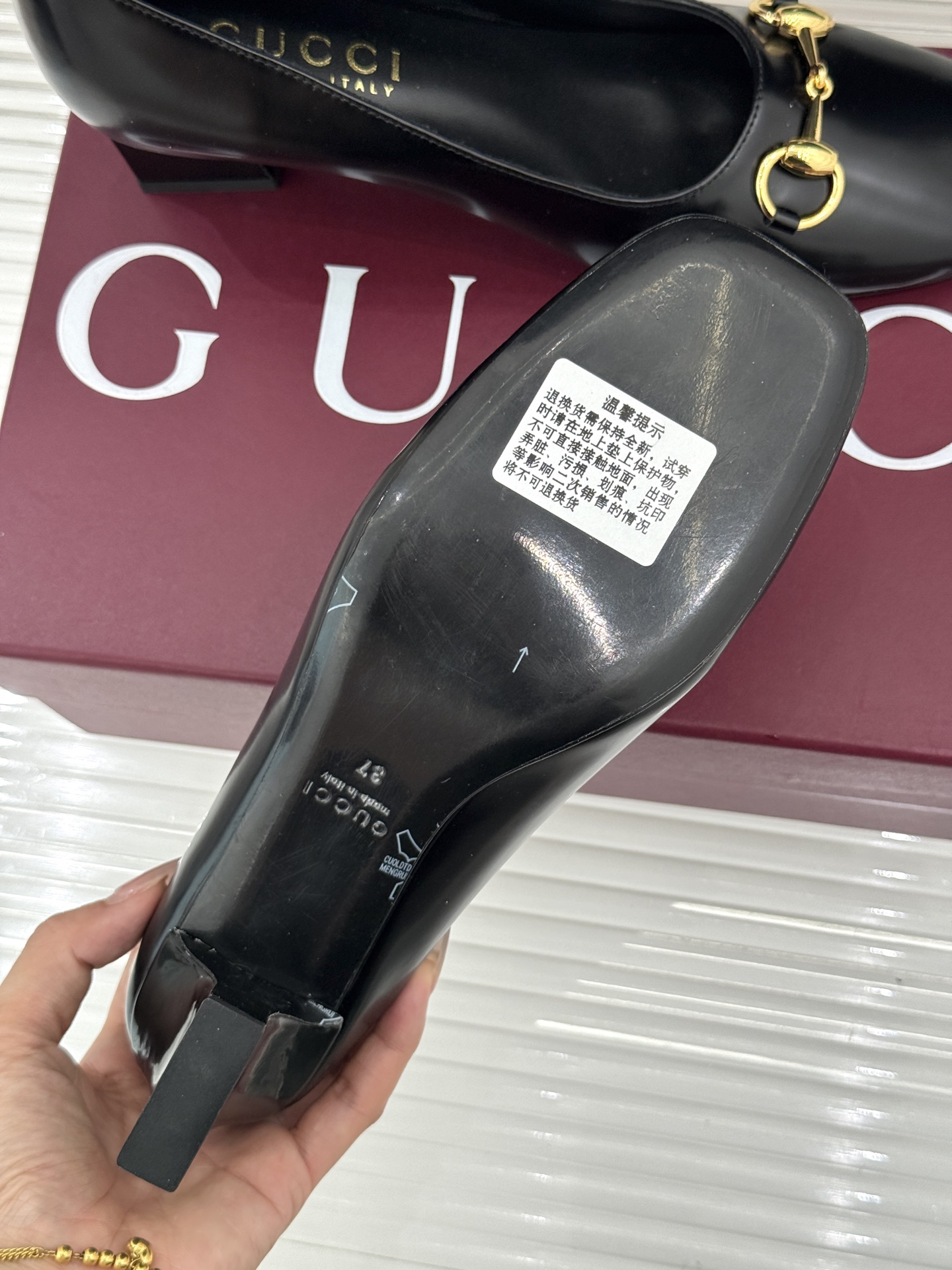 Gucci/古驰经典马衔扣粗跟高跟鞋单鞋溯源品牌百年马术本源以标志性马衔扣焕新诠释经典金属饰件凝萃低调奢