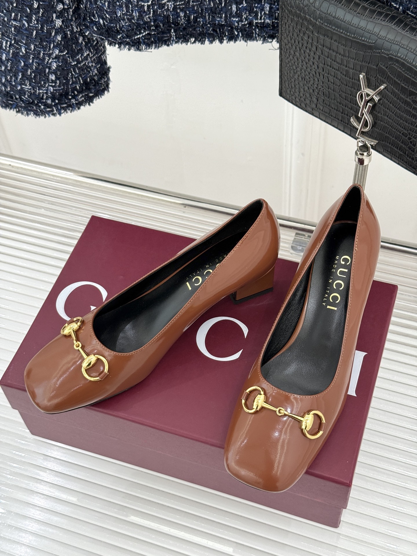 Gucci/古驰经典马衔扣粗跟高跟鞋单鞋溯源品牌百年马术本源以标志性马衔扣焕新诠释经典金属饰件凝萃低调奢