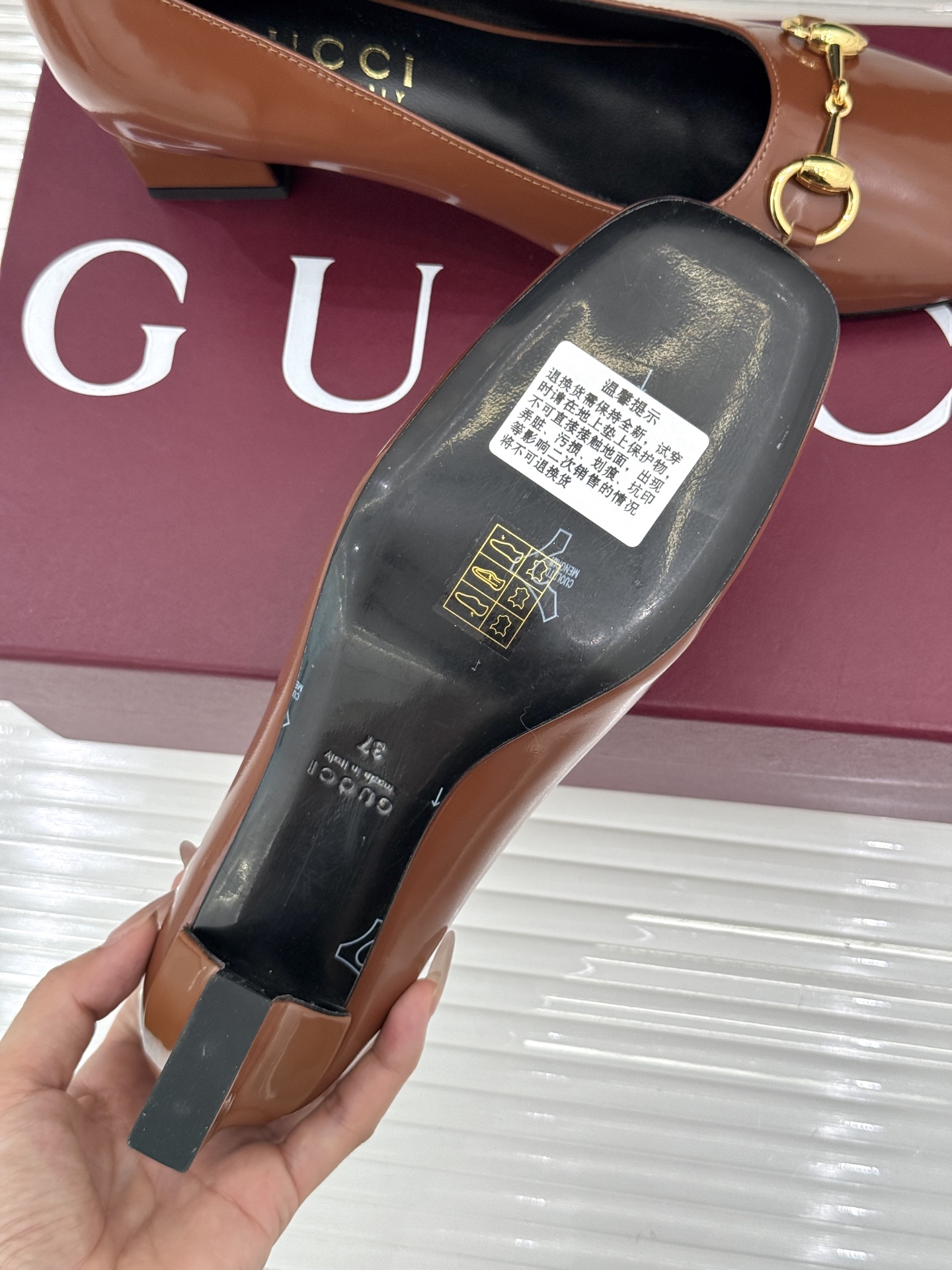 Gucci/古驰经典马衔扣粗跟高跟鞋单鞋溯源品牌百年马术本源以标志性马衔扣焕新诠释经典金属饰件凝萃低调奢