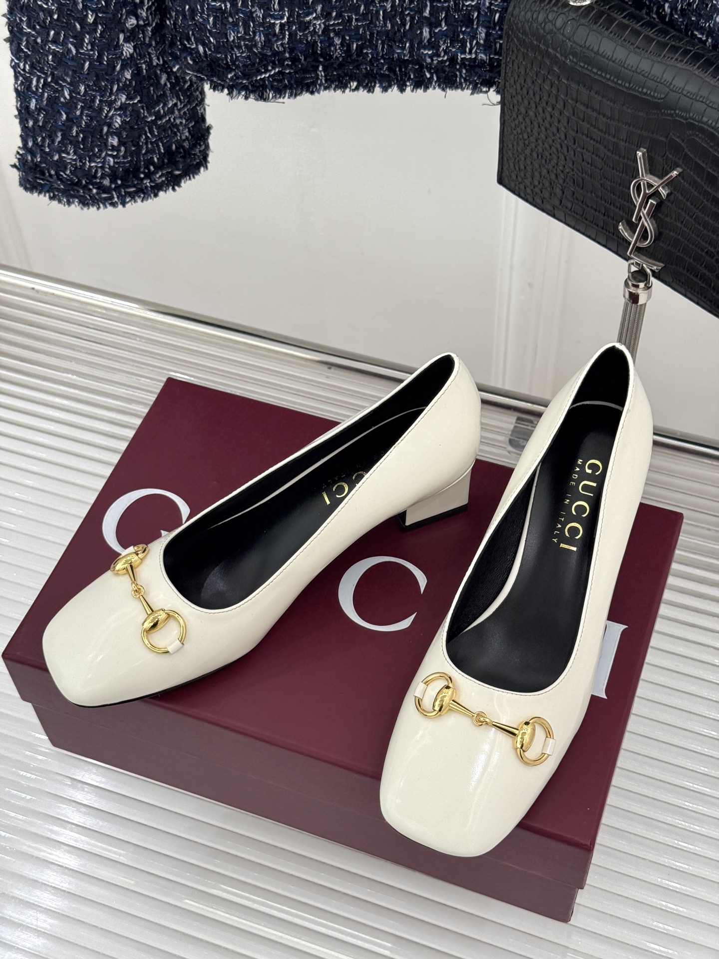 Gucci/古驰经典马衔扣粗跟高跟鞋单鞋溯源品牌百年马术本源以标志性马衔扣焕新诠释经典金属饰件凝萃低调奢