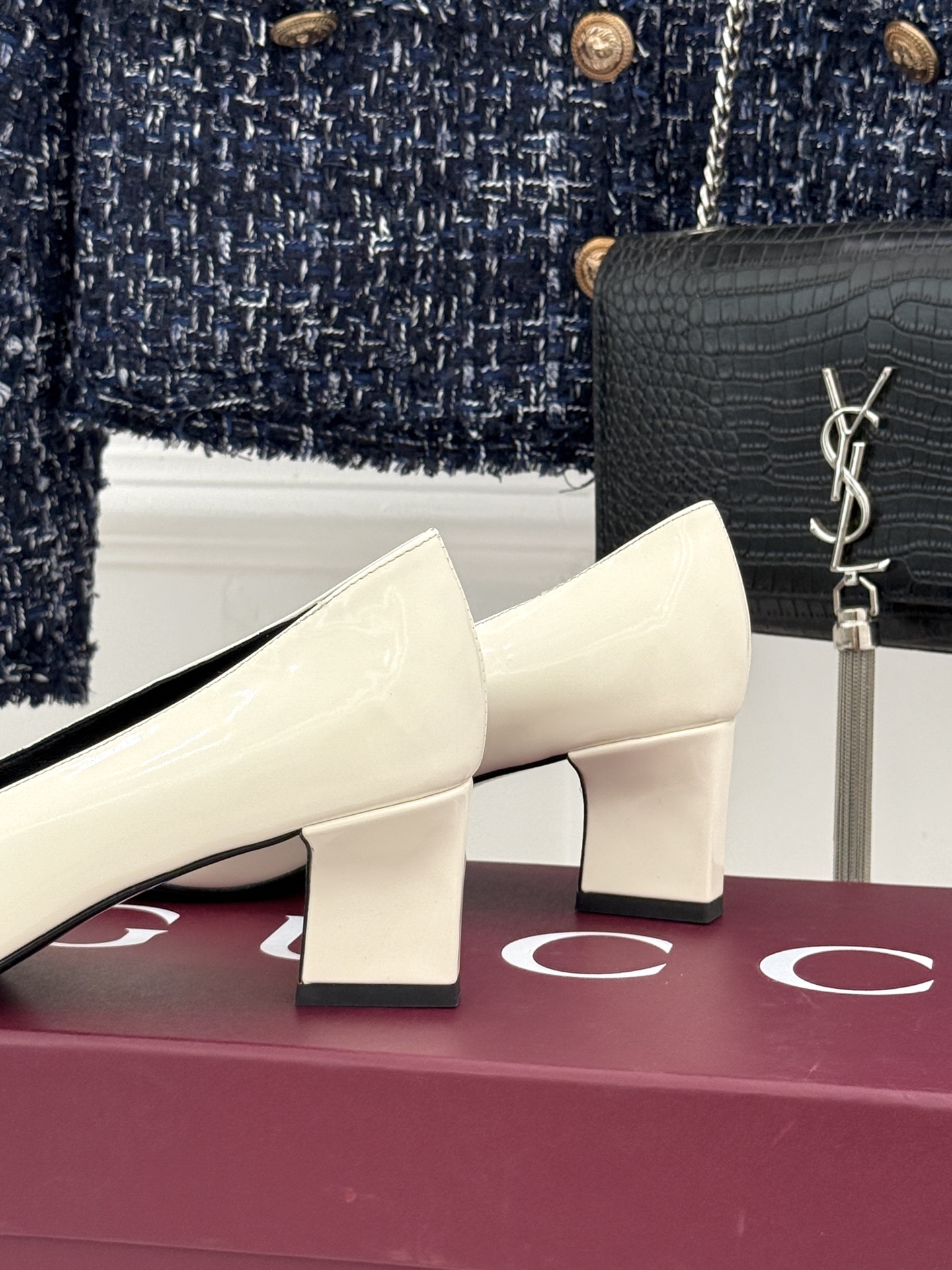 Gucci/古驰经典马衔扣粗跟高跟鞋单鞋溯源品牌百年马术本源以标志性马衔扣焕新诠释经典金属饰件凝萃低调奢