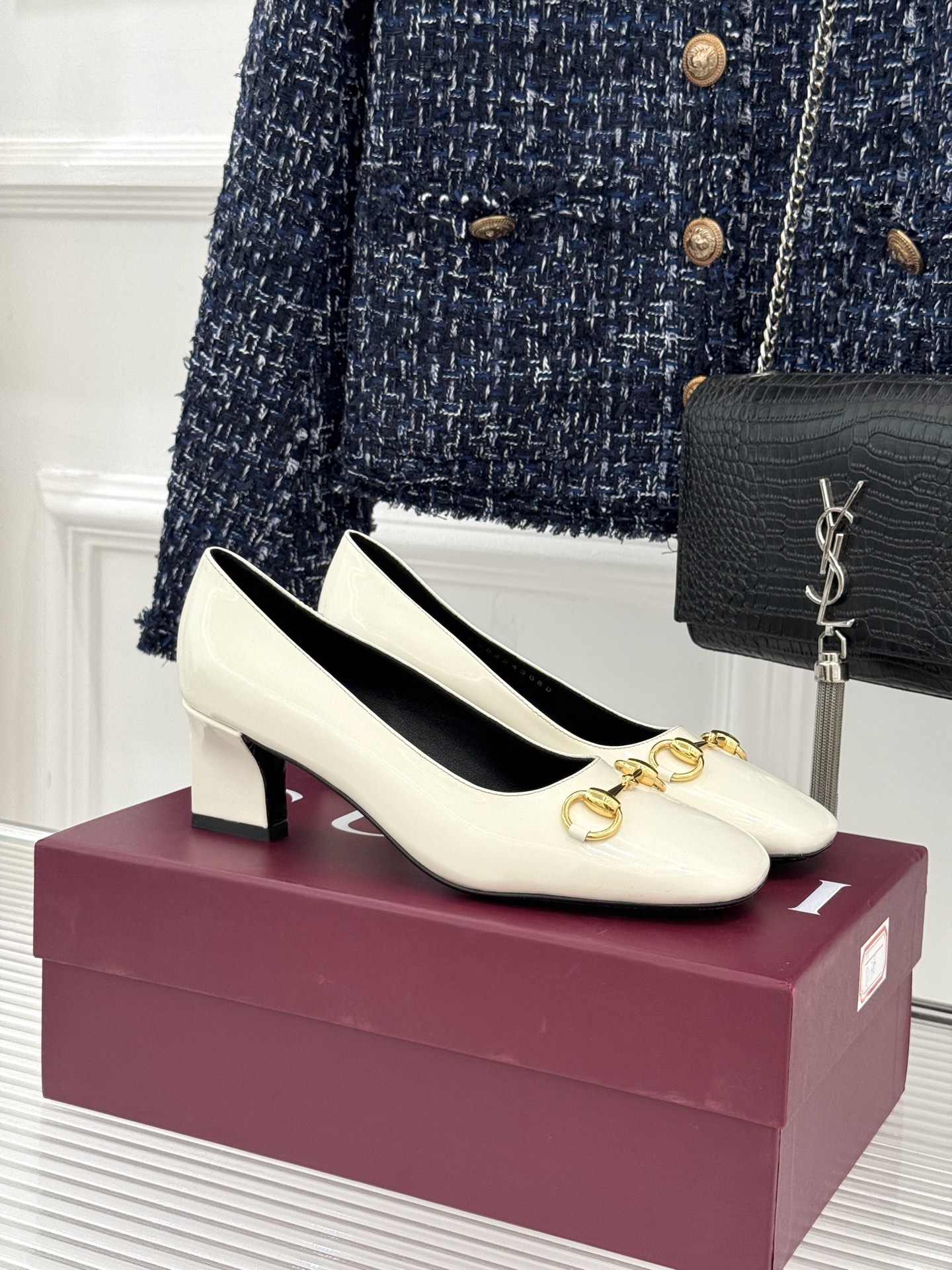 Gucci/古驰经典马衔扣粗跟高跟鞋单鞋溯源品牌百年马术本源以标志性马衔扣焕新诠释经典金属饰件凝萃低调奢