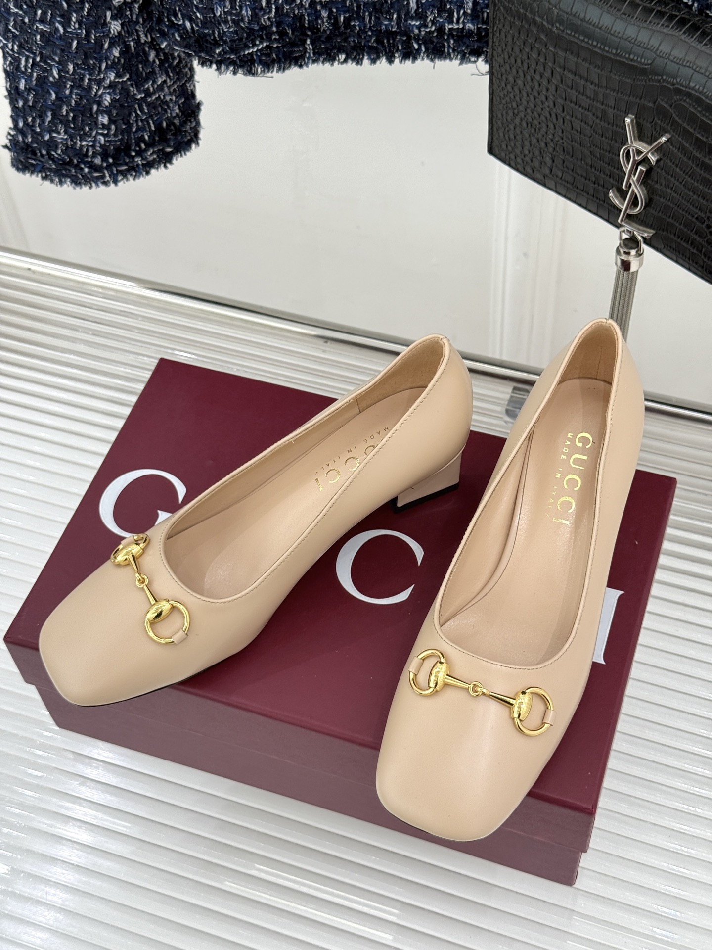 Gucci/古驰经典马衔扣粗跟高跟鞋单鞋溯源品牌百年马术本源以标志性马衔扣焕新诠释经典金属饰件凝萃低调奢