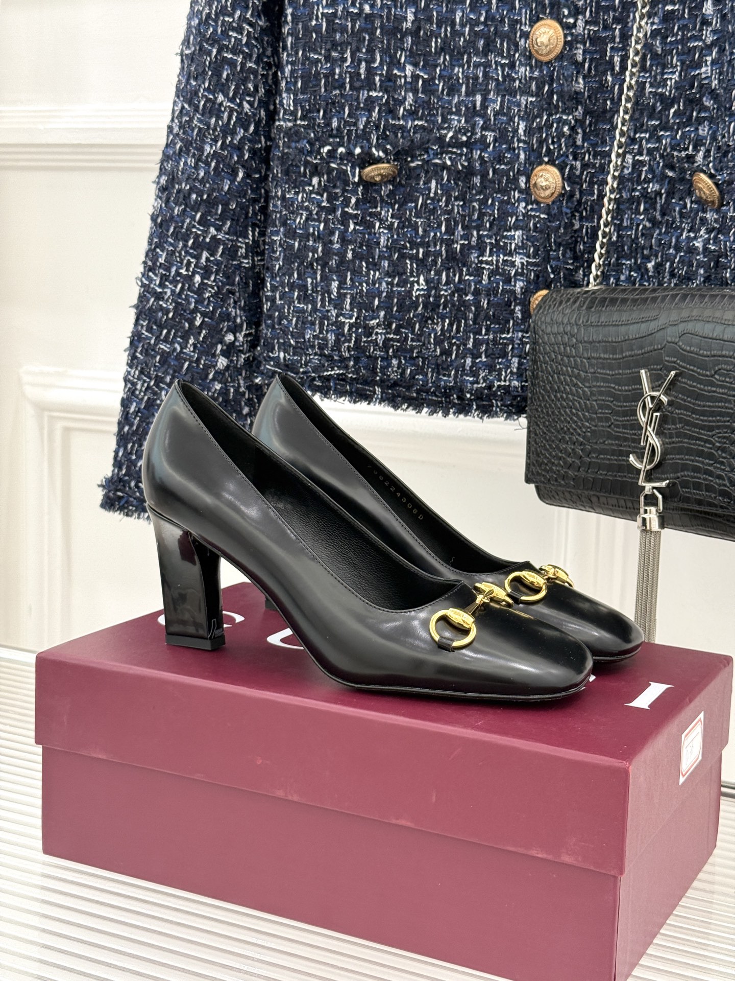 Gucci/古驰经典马衔扣粗跟高跟鞋单鞋溯源品牌百年马术本源以标志性马衔扣焕新诠释经典金属饰件凝萃低调奢