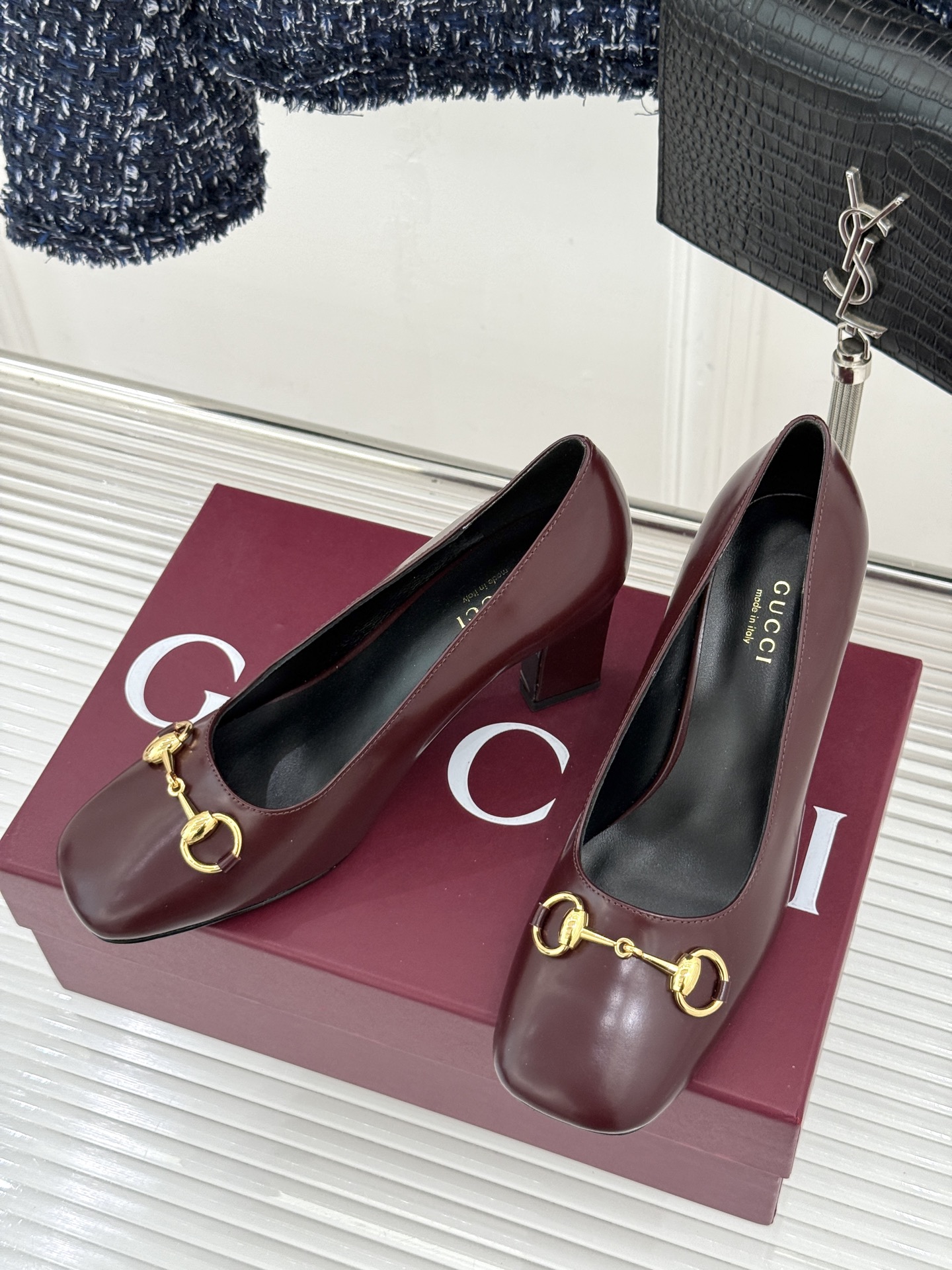 Gucci/古驰经典马衔扣粗跟高跟鞋单鞋溯源品牌百年马术本源以标志性马衔扣焕新诠释经典金属饰件凝萃低调奢