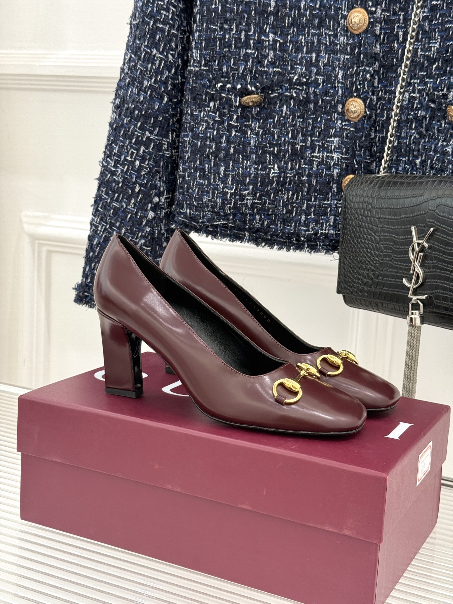 Gucci/古驰经典马衔扣粗跟高跟鞋单鞋溯源品牌百年马术本源以标志性马衔扣焕新诠释经典金属饰件凝萃低调奢