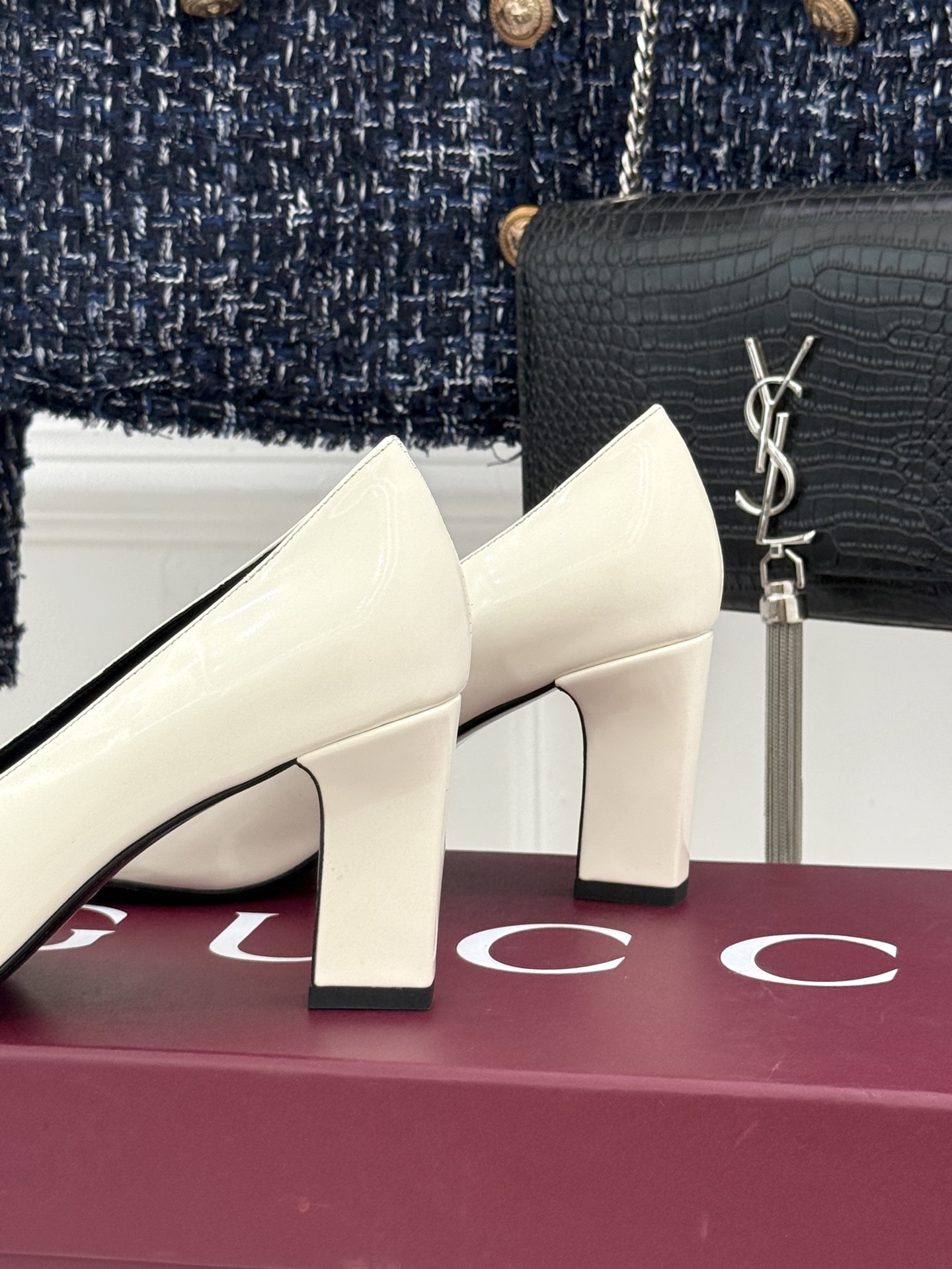 Gucci/古驰经典马衔扣粗跟高跟鞋单鞋溯源品牌百年马术本源以标志性马衔扣焕新诠释经典金属饰件凝萃低调奢