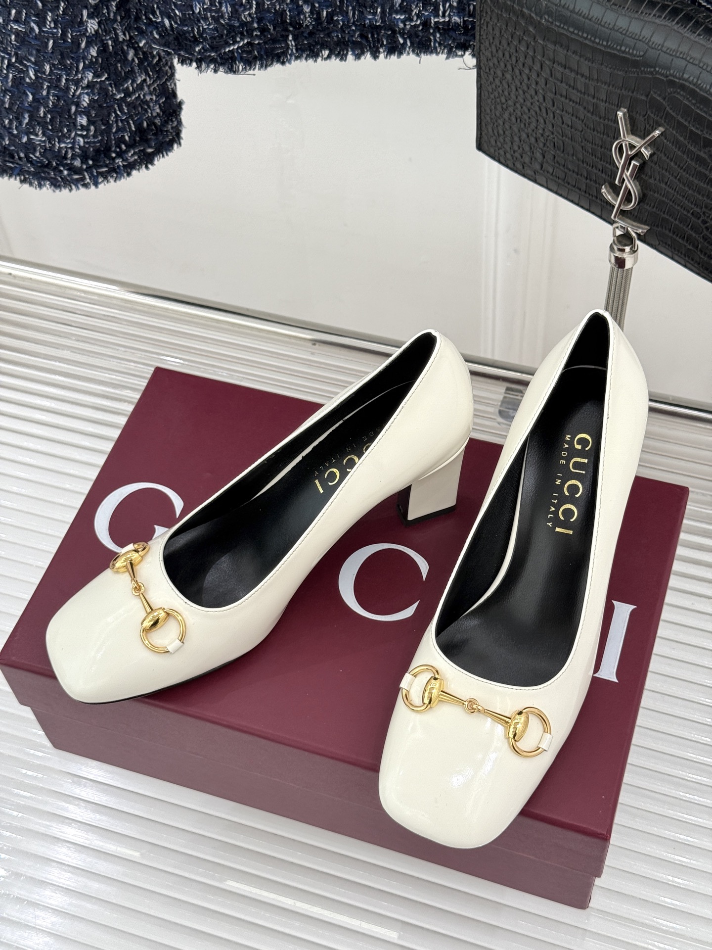 Gucci/古驰经典马衔扣粗跟高跟鞋单鞋溯源品牌百年马术本源以标志性马衔扣焕新诠释经典金属饰件凝萃低调奢