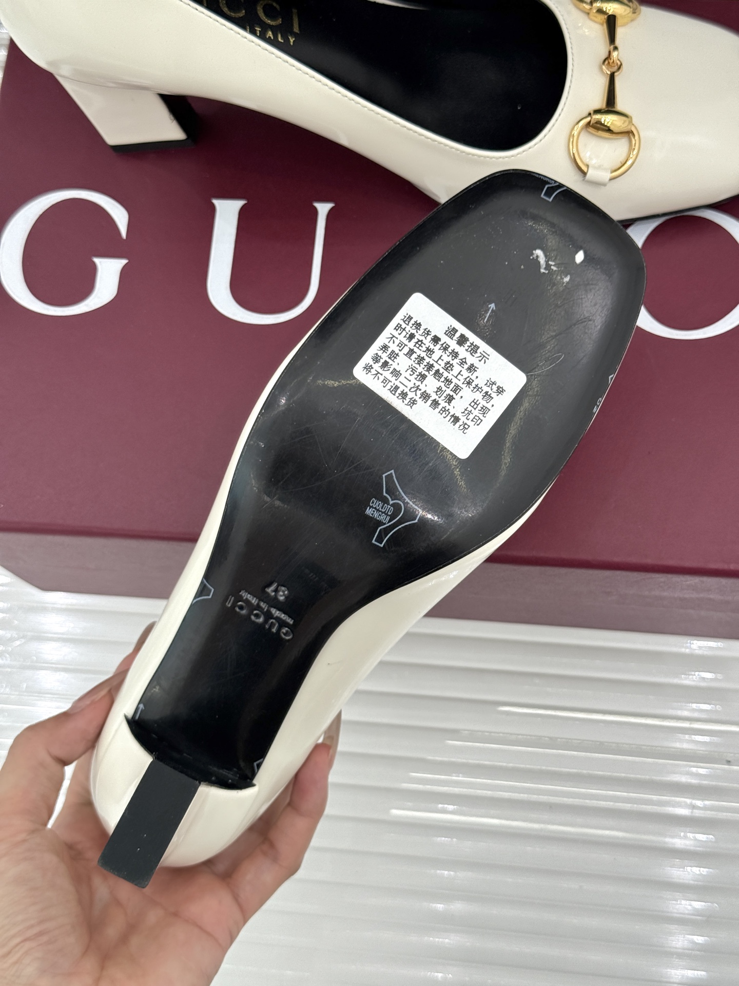 Gucci/古驰经典马衔扣粗跟高跟鞋单鞋溯源品牌百年马术本源以标志性马衔扣焕新诠释经典金属饰件凝萃低调奢