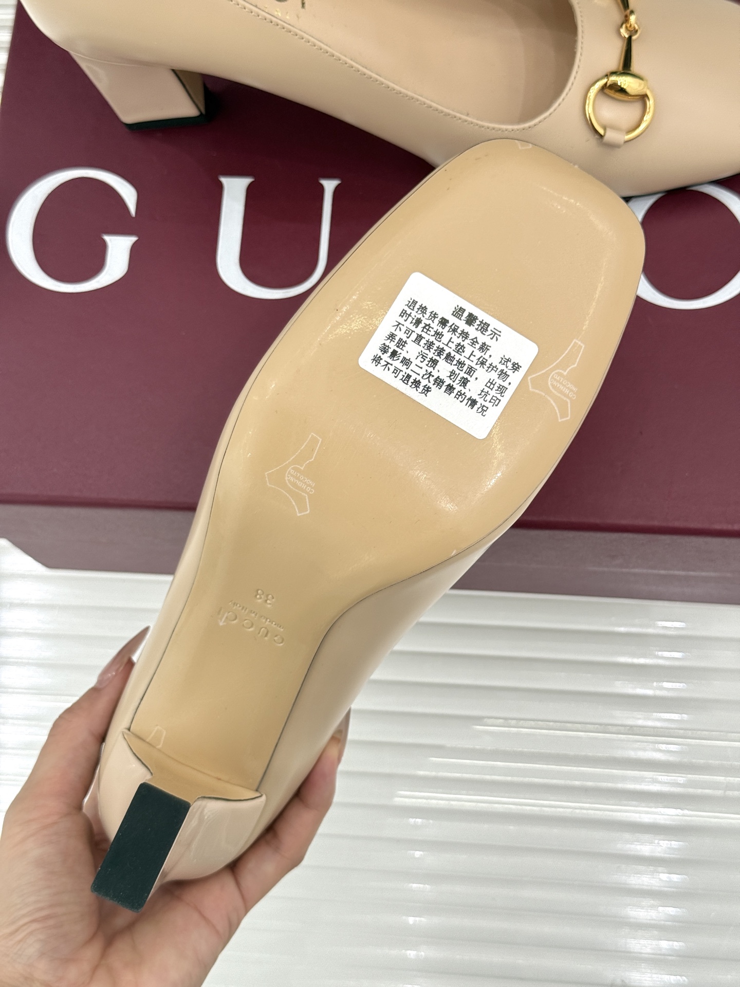 Gucci/古驰经典马衔扣粗跟高跟鞋单鞋溯源品牌百年马术本源以标志性马衔扣焕新诠释经典金属饰件凝萃低调奢