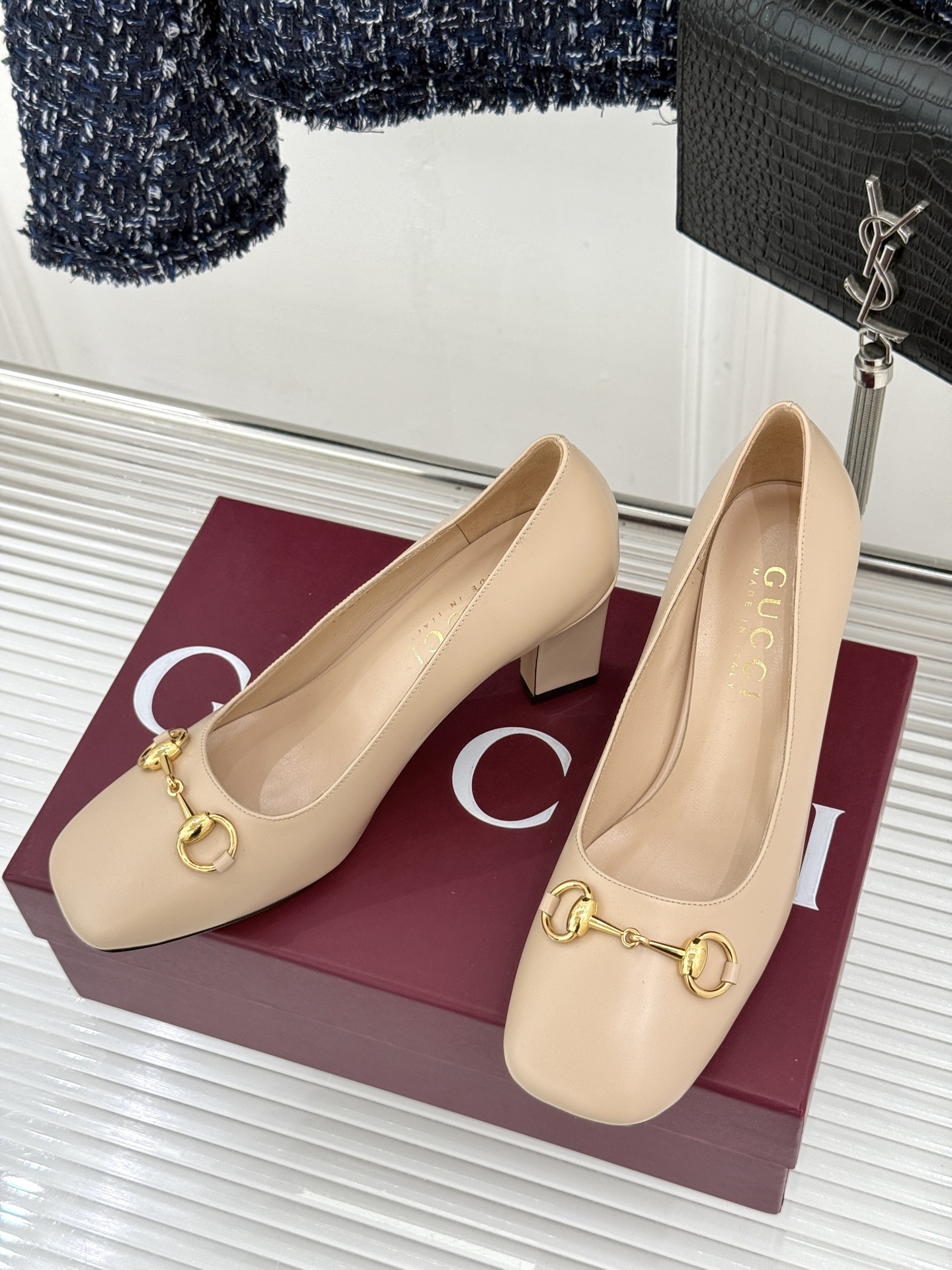 Gucci/古驰经典马衔扣粗跟高跟鞋单鞋溯源品牌百年马术本源以标志性马衔扣焕新诠释经典金属饰件凝萃低调奢