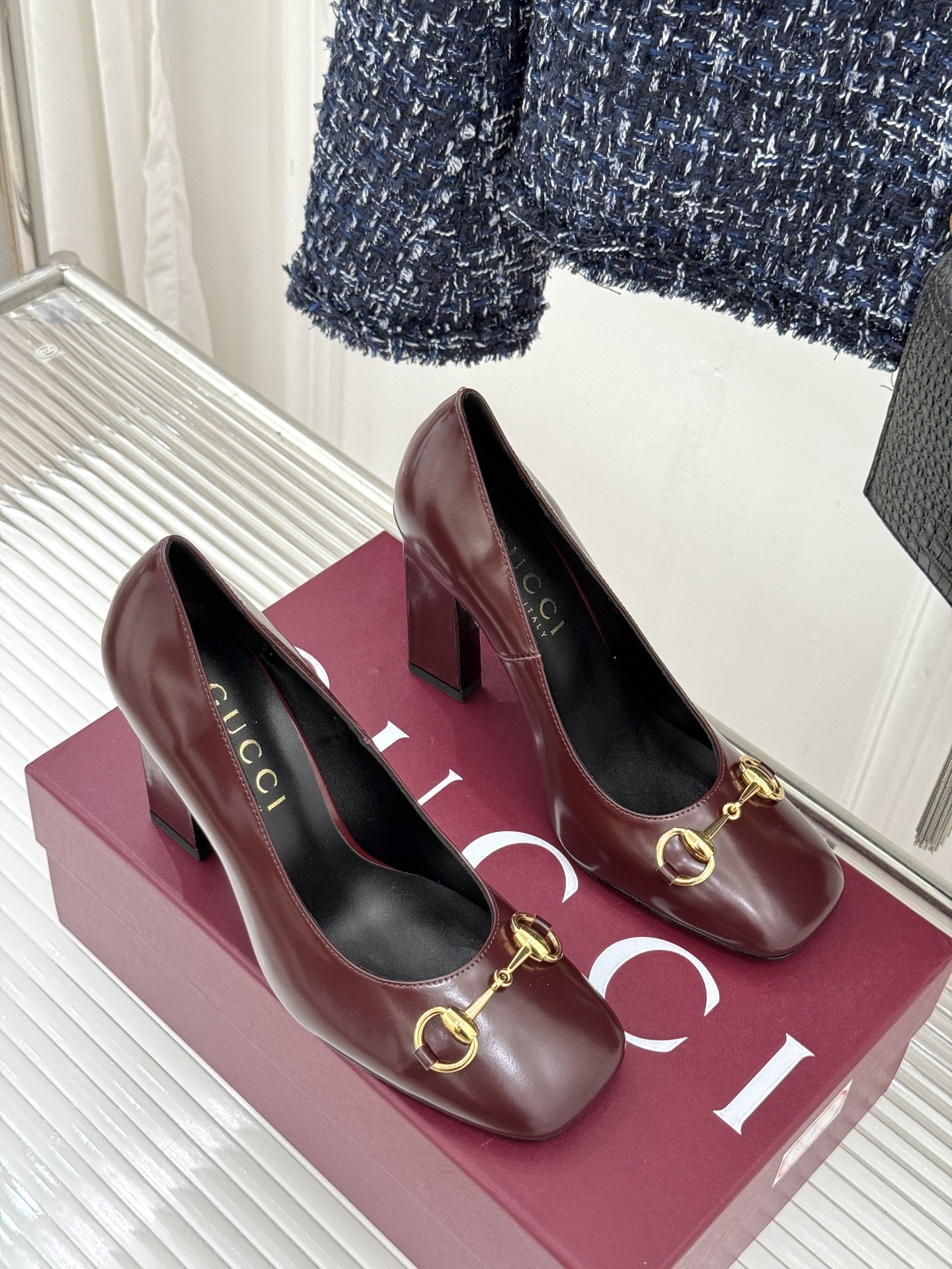 Gucci/古驰经典马衔扣粗跟高跟鞋单鞋溯源品牌百年马术本源以标志性马衔扣焕新诠释经典金属饰件凝萃低调奢