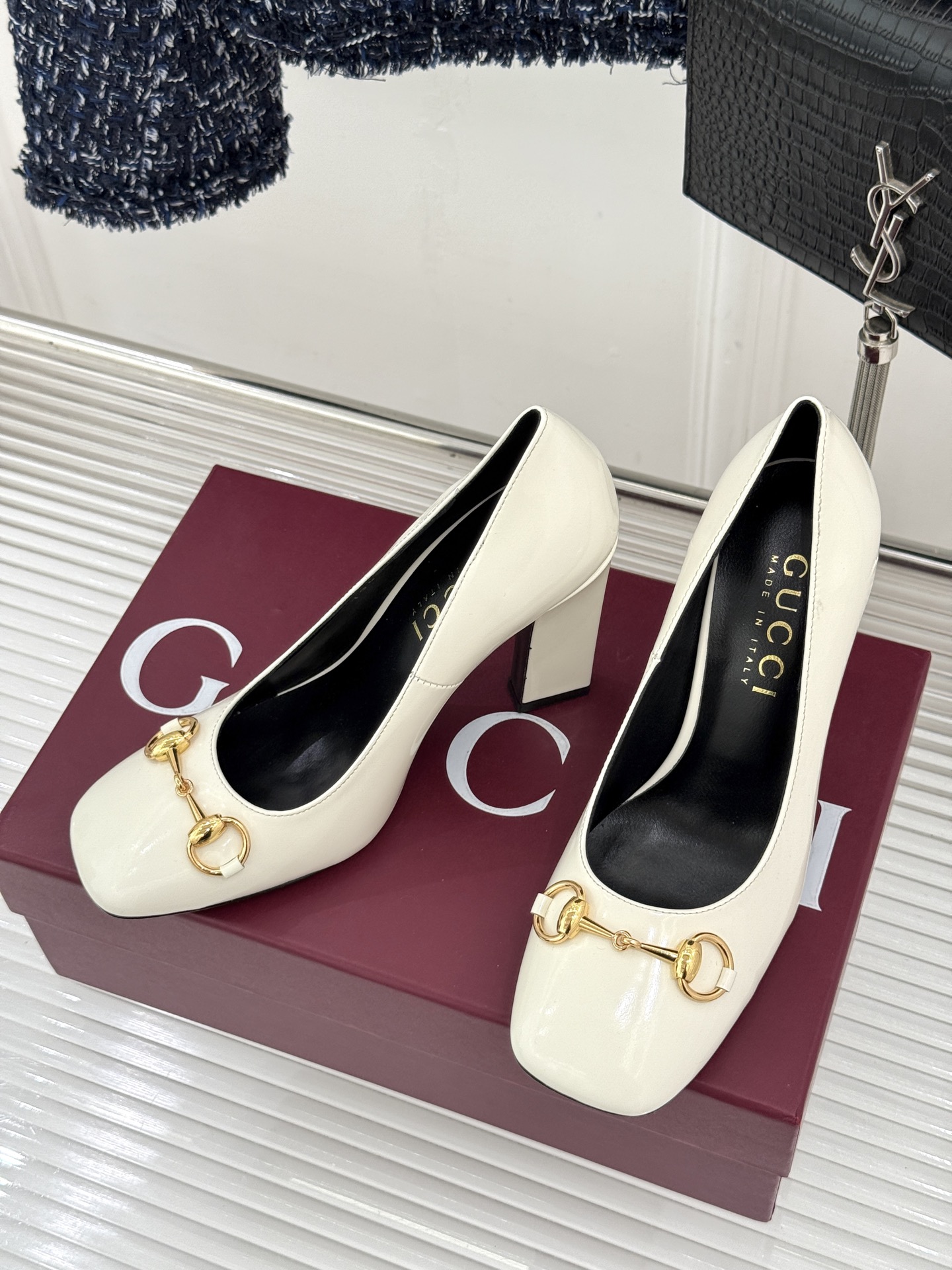 Gucci/古驰经典马衔扣粗跟高跟鞋单鞋溯源品牌百年马术本源以标志性马衔扣焕新诠释经典金属饰件凝萃低调奢