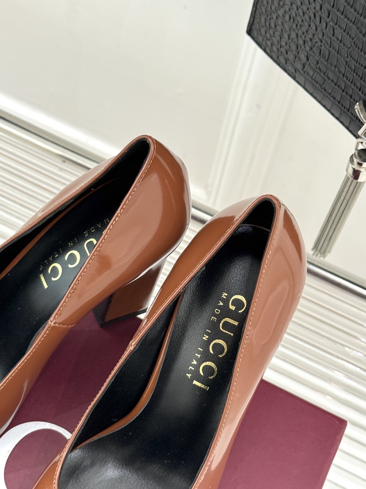 Gucci/古驰经典马衔扣粗跟高跟鞋单鞋溯源品牌百年马术本源以标志性马衔扣焕新诠释经典金属饰件凝萃低调奢