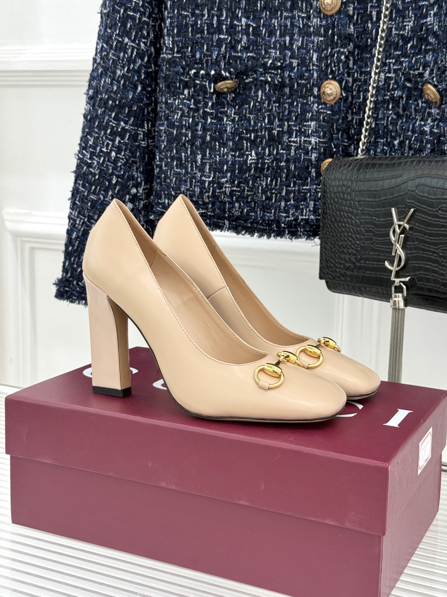 Gucci/古驰经典马衔扣粗跟高跟鞋单鞋溯源品牌百年马术本源以标志性马衔扣焕新诠释经典金属饰件凝萃低调奢