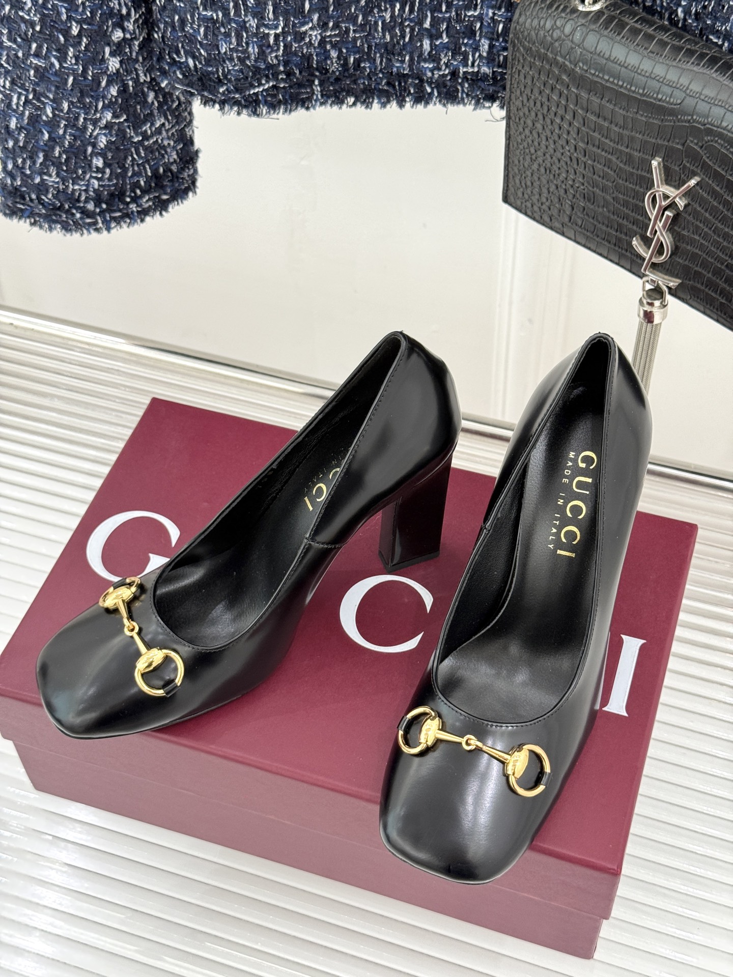 Gucci/古驰经典马衔扣粗跟高跟鞋单鞋溯源品牌百年马术本源以标志性马衔扣焕新诠释经典金属饰件凝萃低调奢