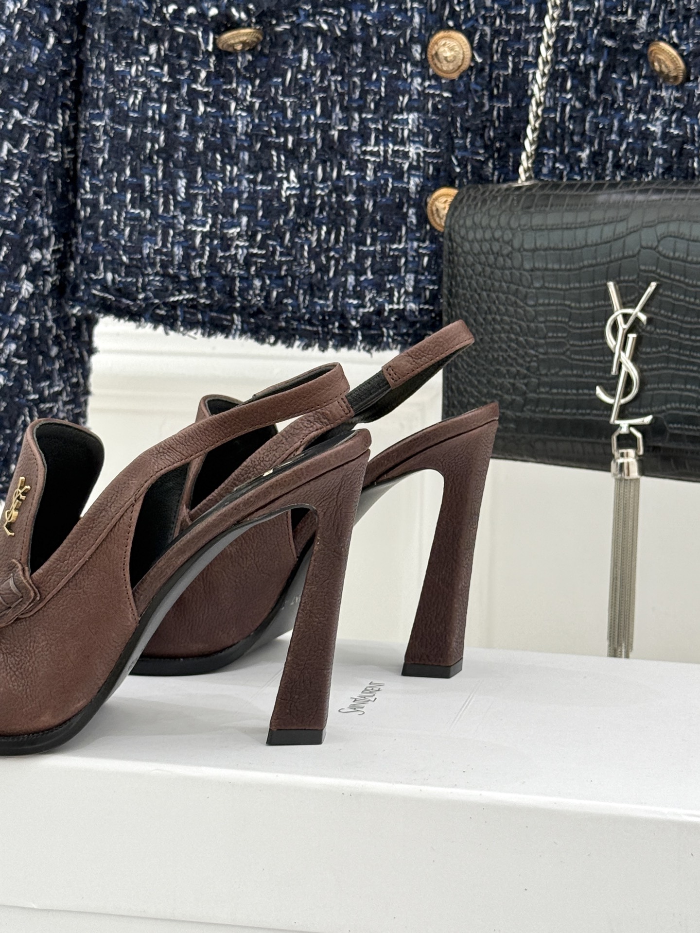 Saint Laurent /圣罗兰YSL26WF新品小logo高跟后空凉鞋拖鞋标志性的小logo是这双