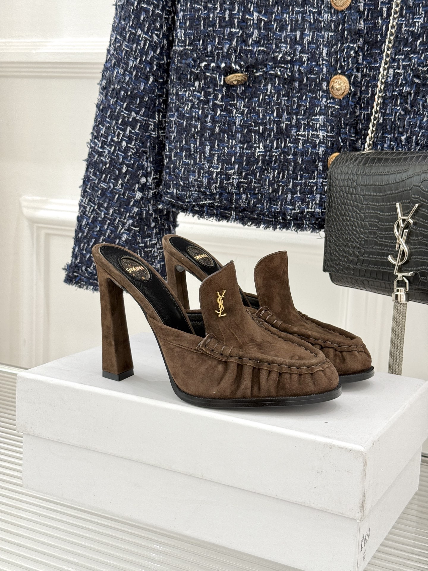 Saint Laurent /圣罗兰YSL26WF新品小logo高跟后空凉鞋拖鞋标志性的小logo是这双