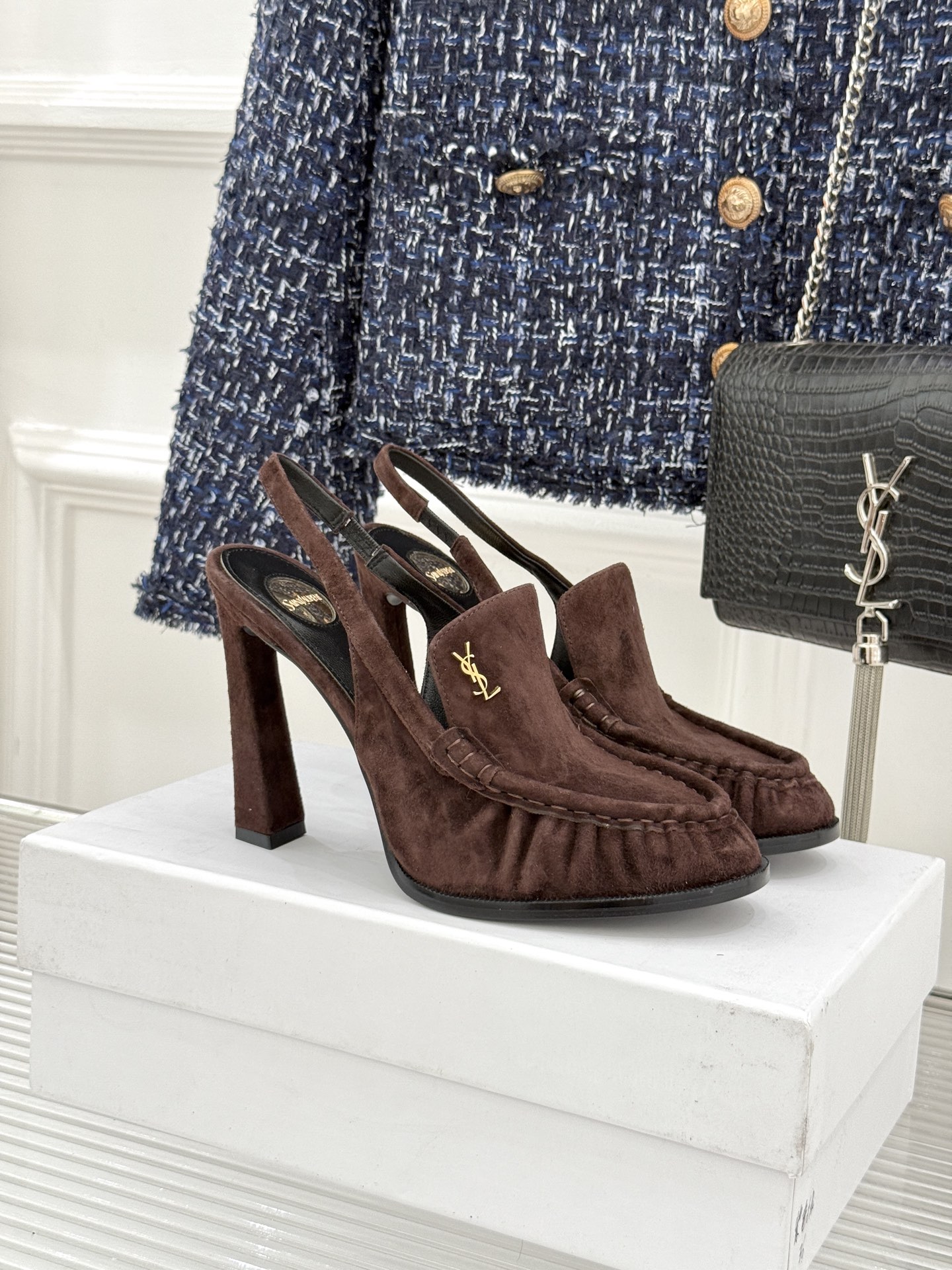 Saint Laurent /圣罗兰YSL26WF新品小logo高跟后空凉鞋拖鞋标志性的小logo是这双