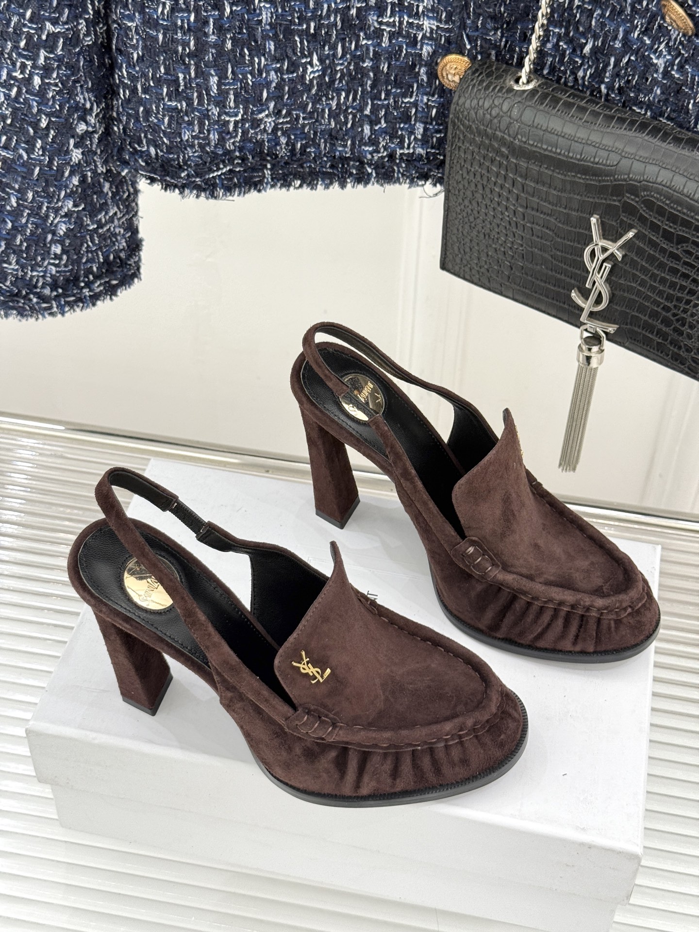 Saint Laurent /圣罗兰YSL26WF新品小logo高跟后空凉鞋拖鞋标志性的小logo是这双