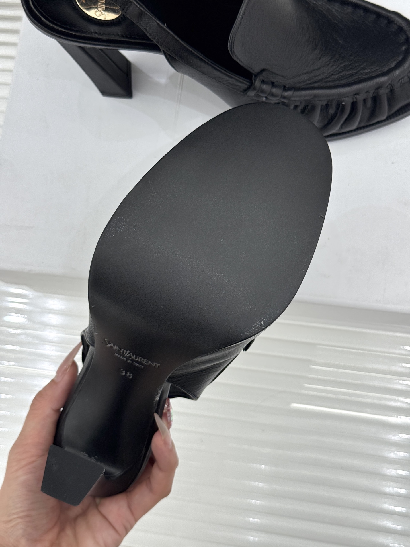 Saint Laurent /圣罗兰YSL26WF新品小logo高跟后空凉鞋拖鞋标志性的小logo是这双