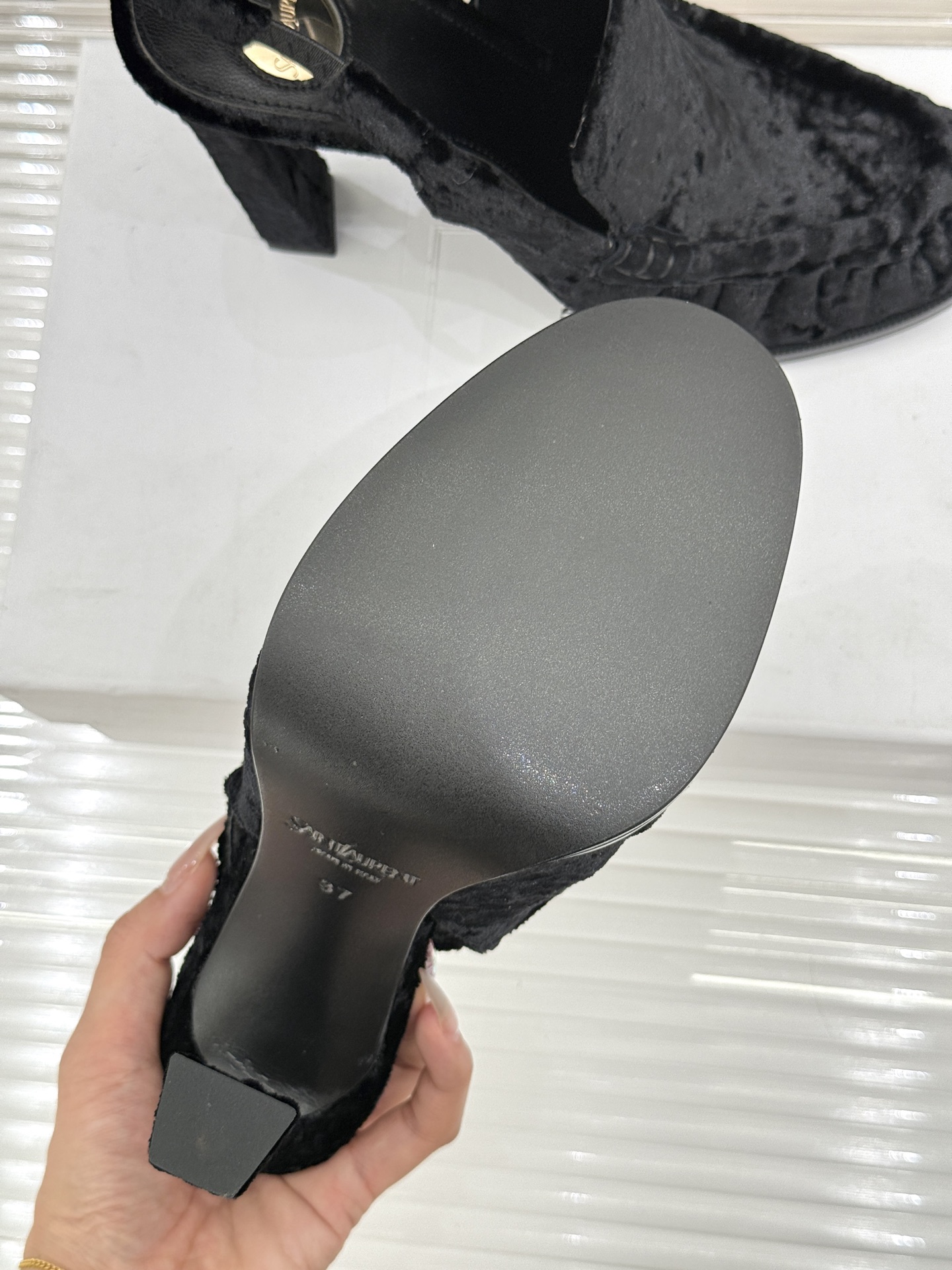 Saint Laurent /圣罗兰YSL26WF新品小logo高跟后空凉鞋拖鞋标志性的小logo是这双
