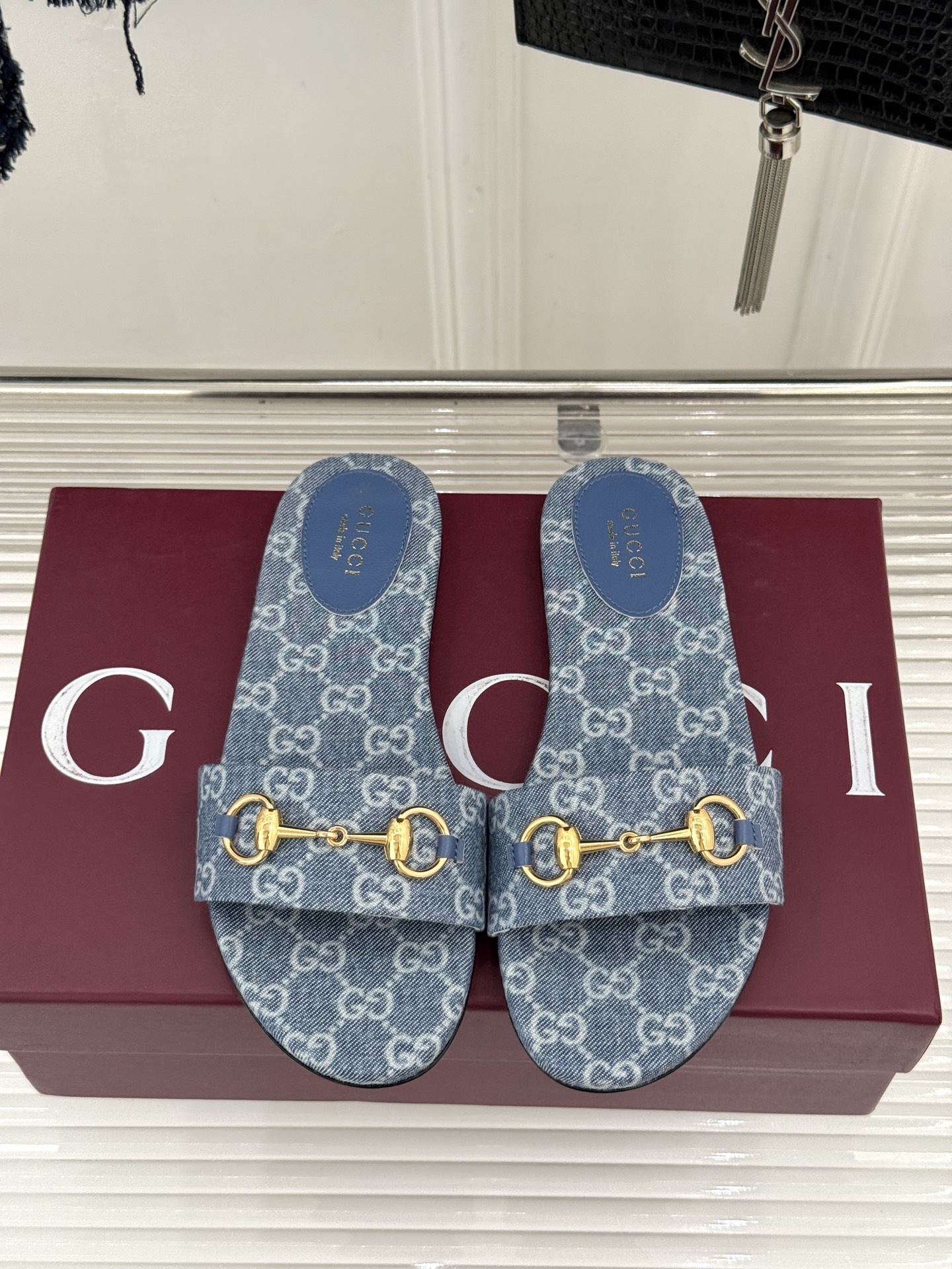 Gucci/古驰经典马衔扣老花平底拖鞋一眼万年的拖鞋！时髦精都在穿马衔扣绝对是刻在潮流DNA里的符号。自