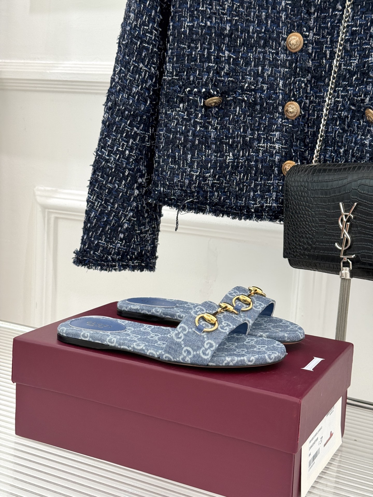 Gucci/古驰经典马衔扣老花平底拖鞋一眼万年的拖鞋！时髦精都在穿马衔扣绝对是刻在潮流DNA里的符号。自