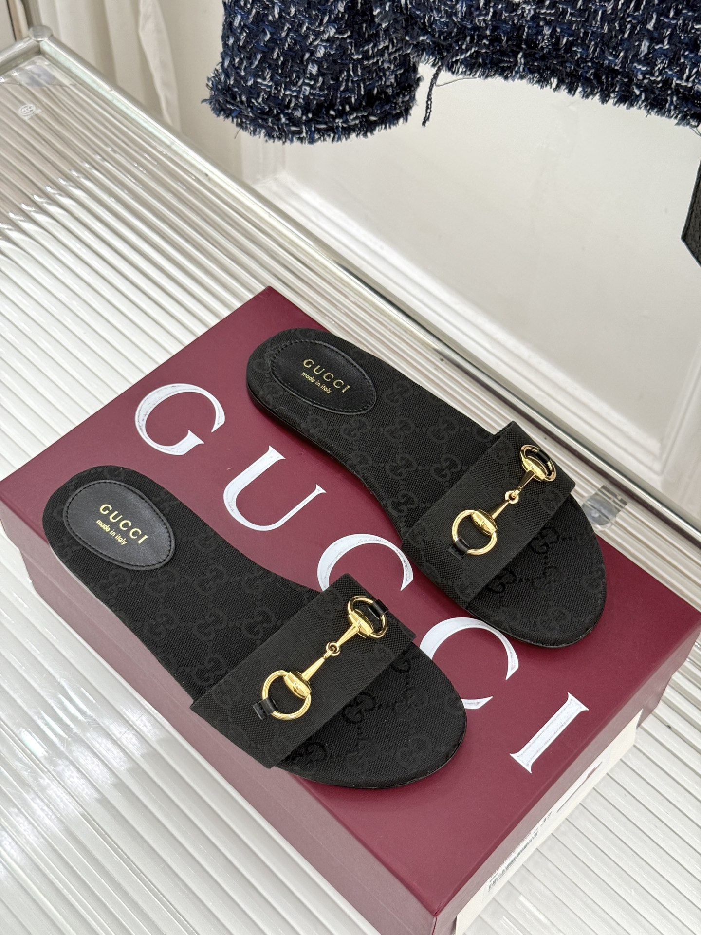 Gucci/古驰经典马衔扣老花平底拖鞋一眼万年的拖鞋！时髦精都在穿马衔扣绝对是刻在潮流DNA里的符号。自