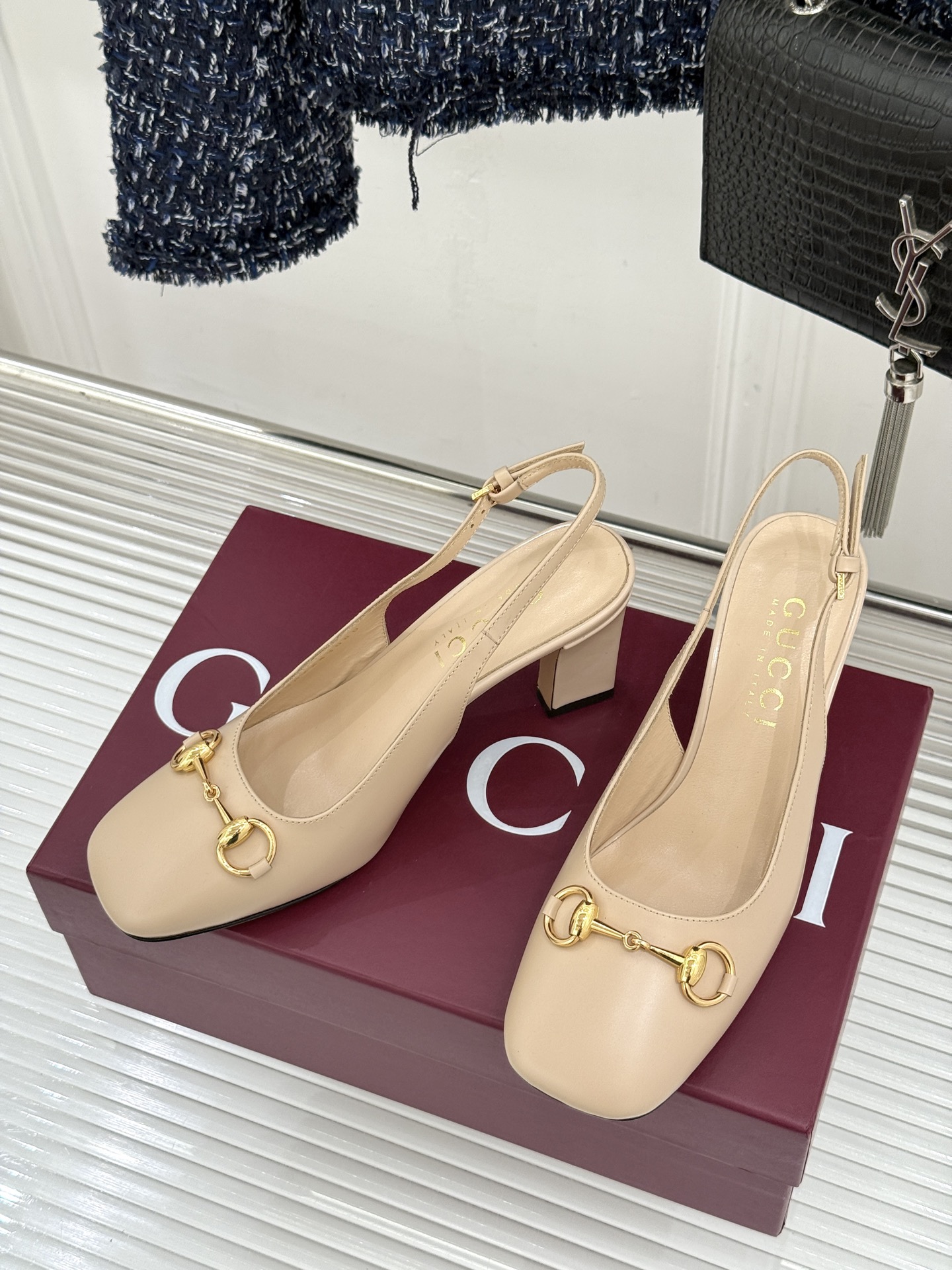 Gucci/古驰26WF新品极简马衔扣粗跟凉鞋G家2026春夏系列焕新经典它以意式松弛美学点亮夏日造型。